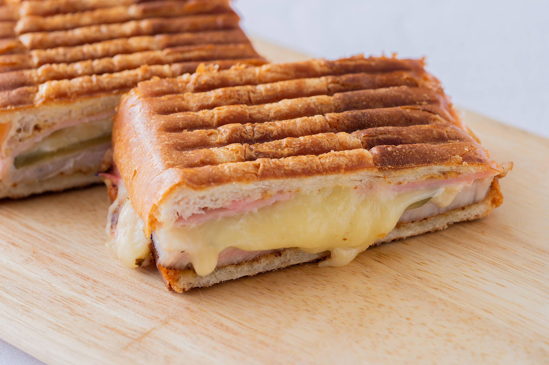 祭メニューは“キューバサンド”