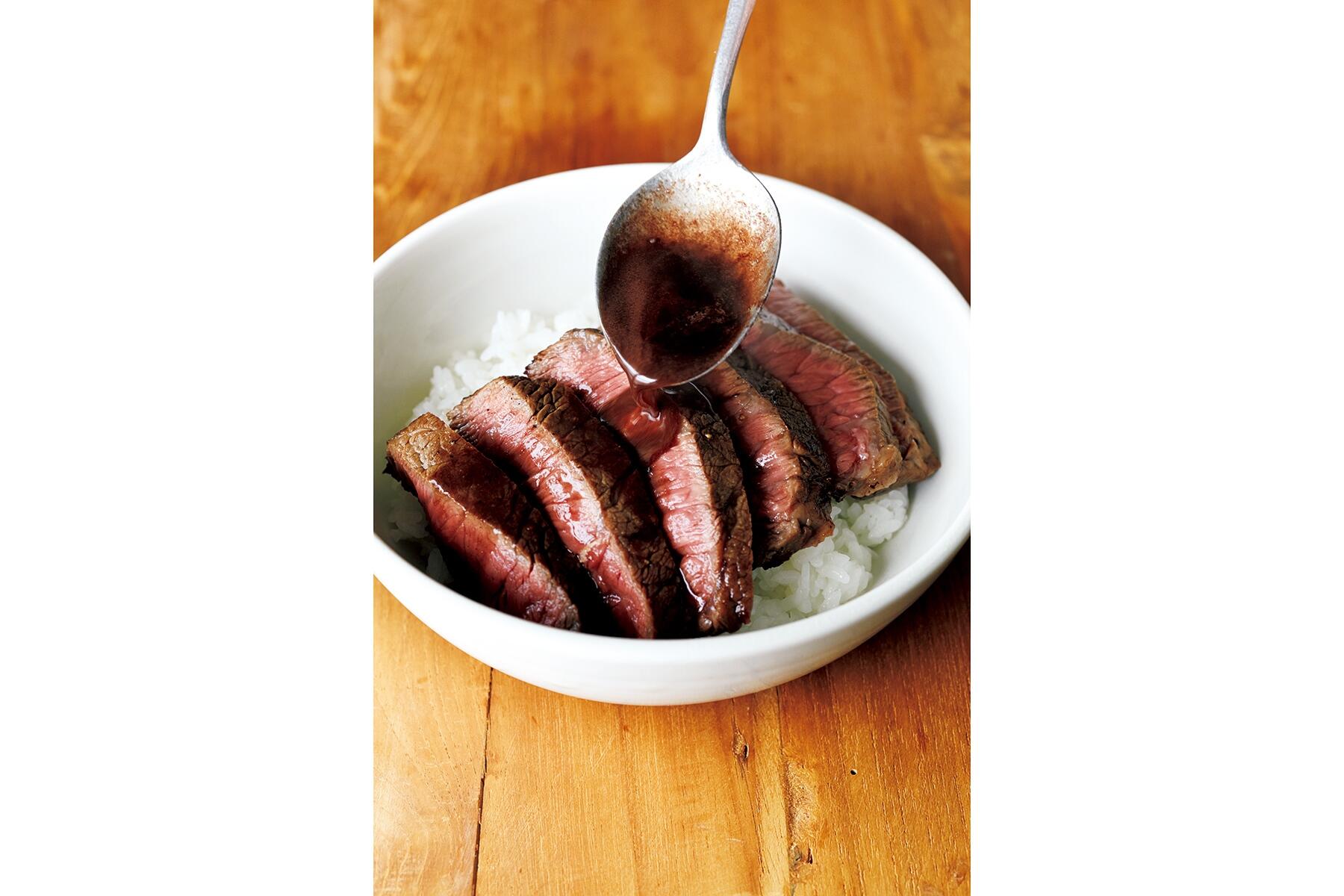 ソースをつくり、仕上げる