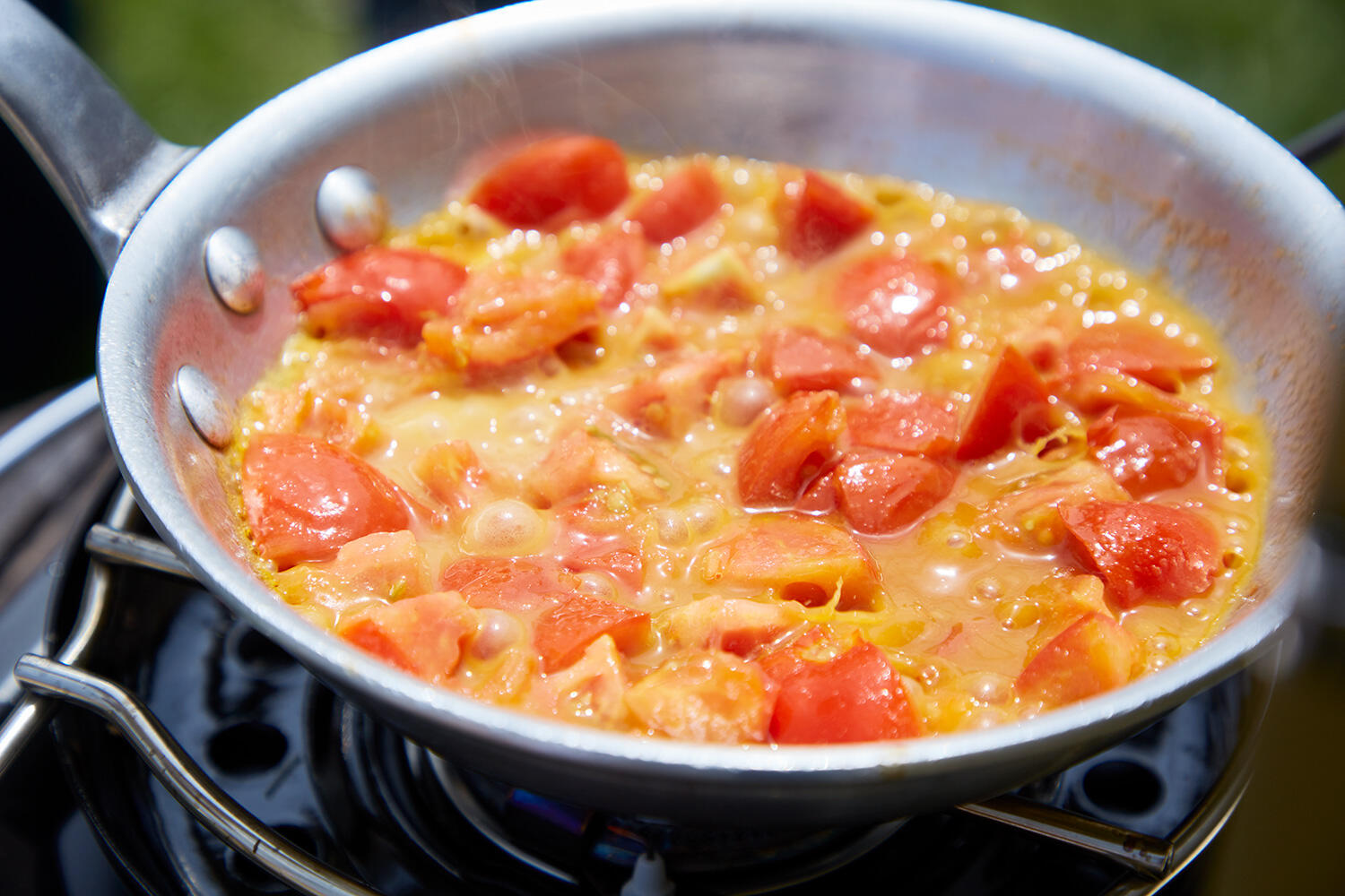 ソースをつくる