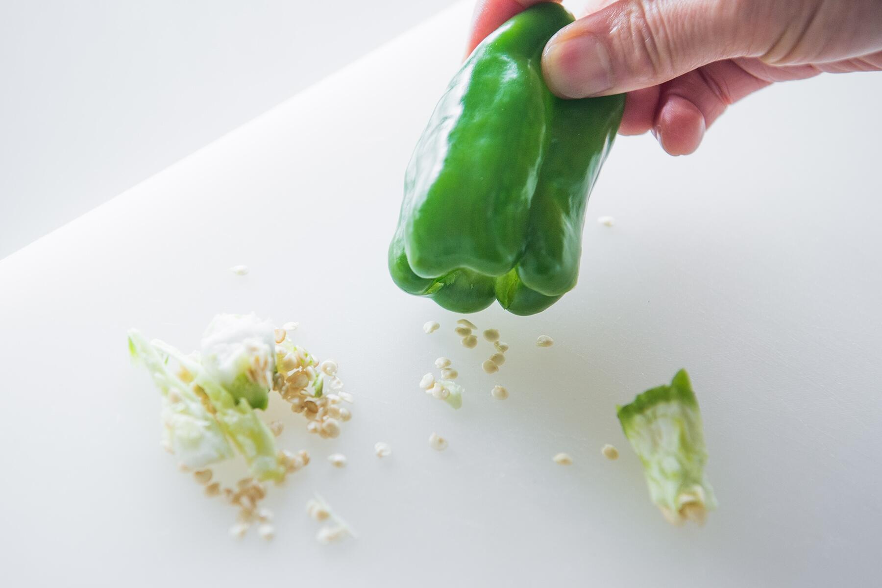 ピーマンの下準備