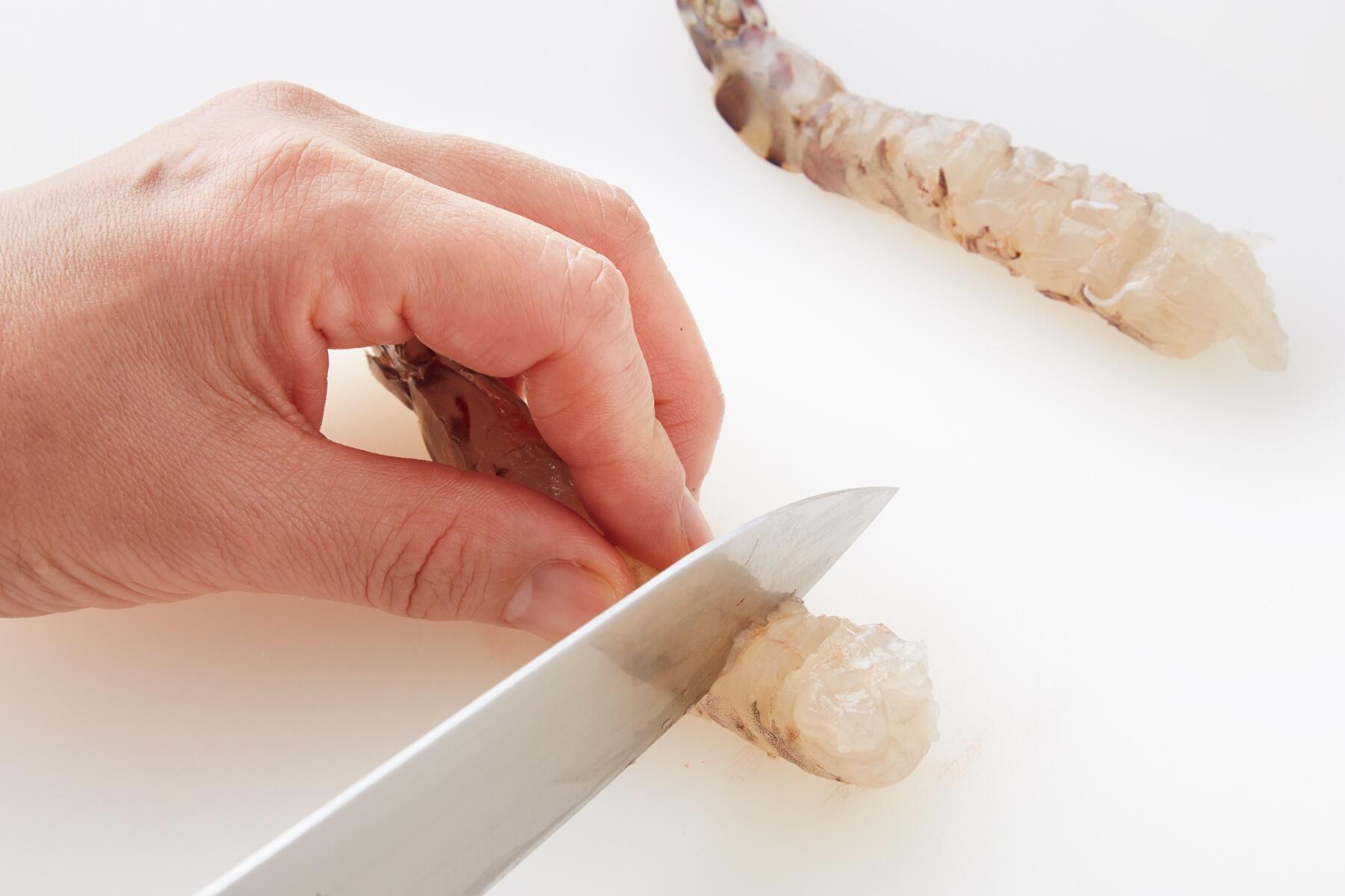 切り込みを入れる