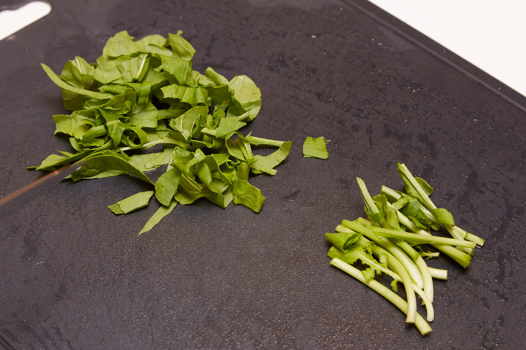 ルッコラの下準備