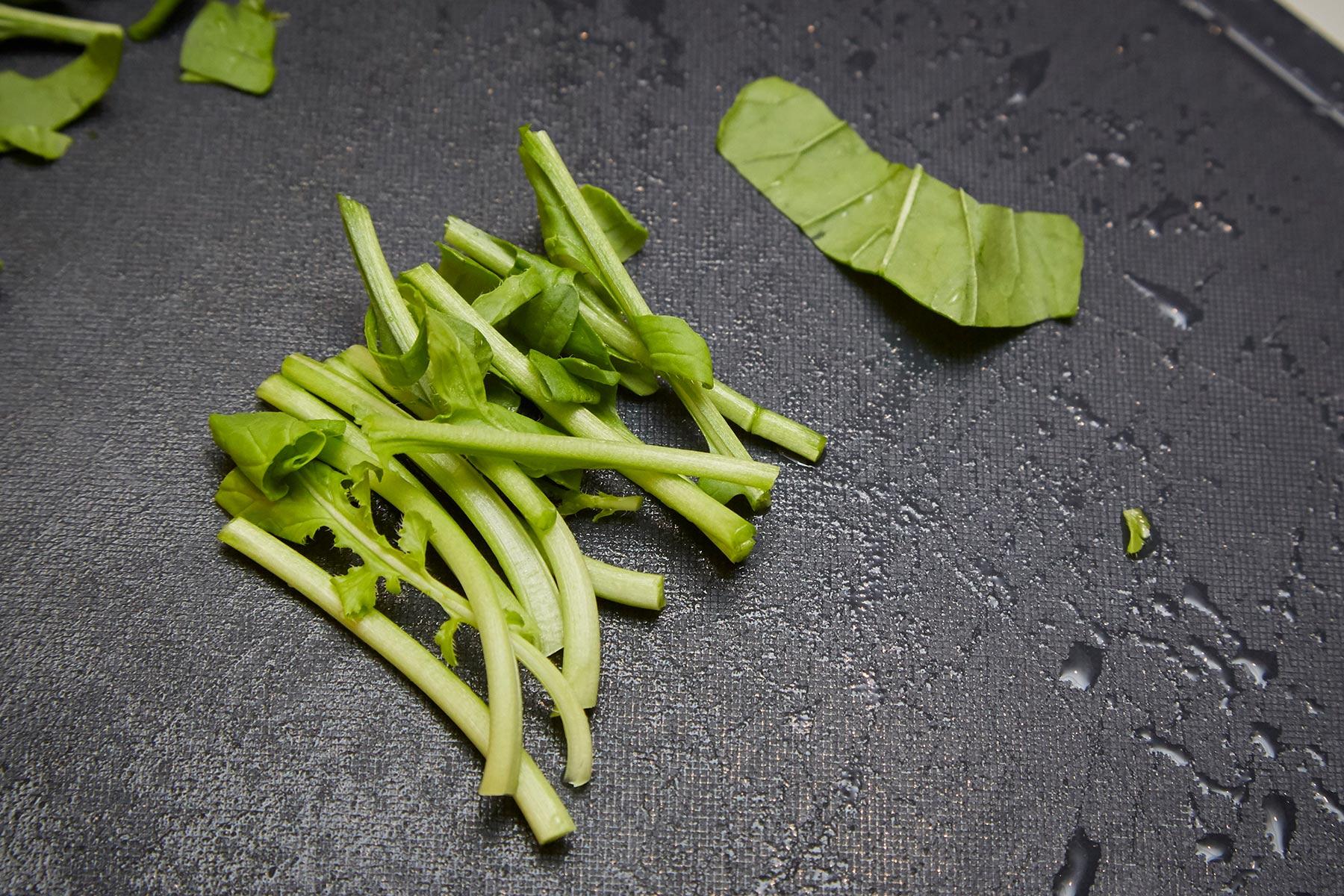 ルッコラの下準備