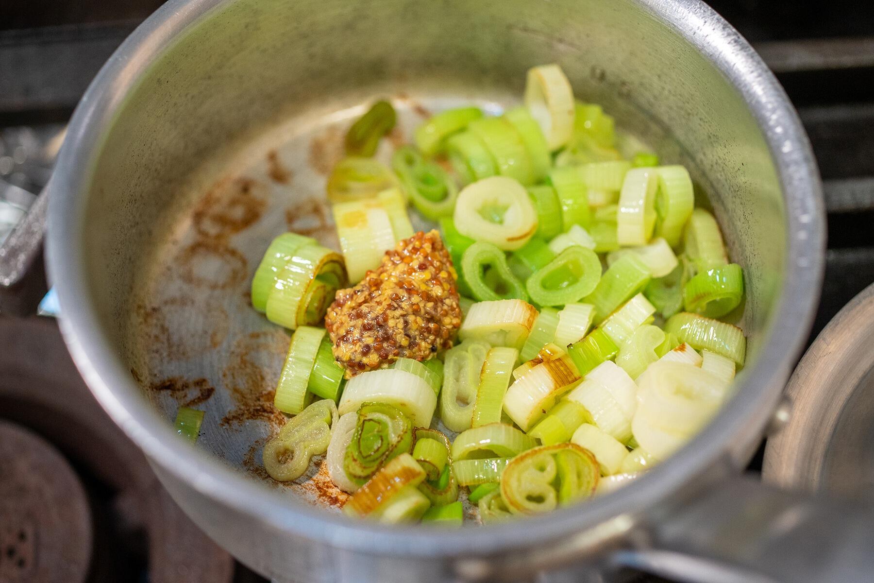 長ネギのエチュベをつくる