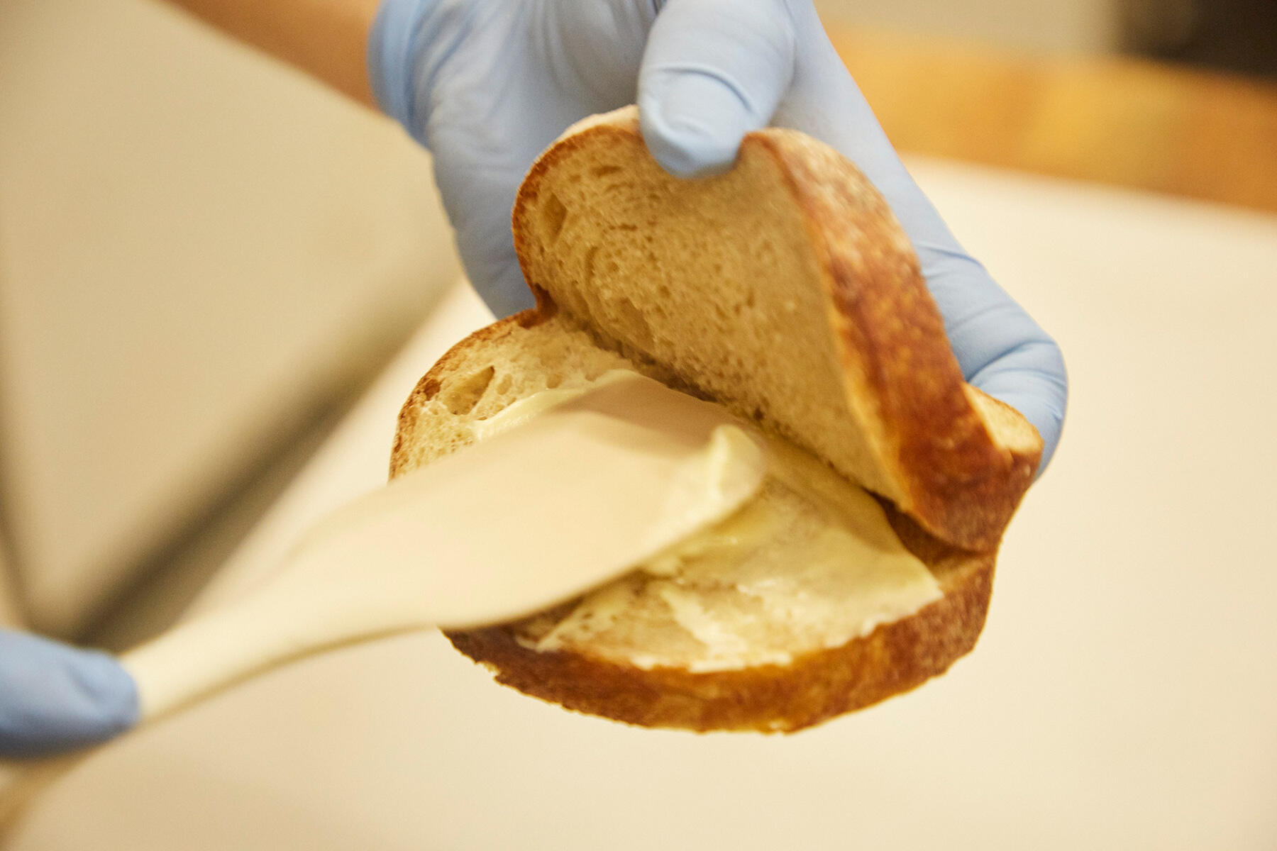 西京味噌マヨネーズを塗る