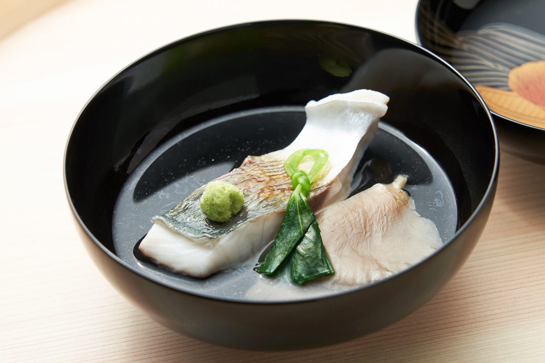 活鰺とヒラタケのお椀