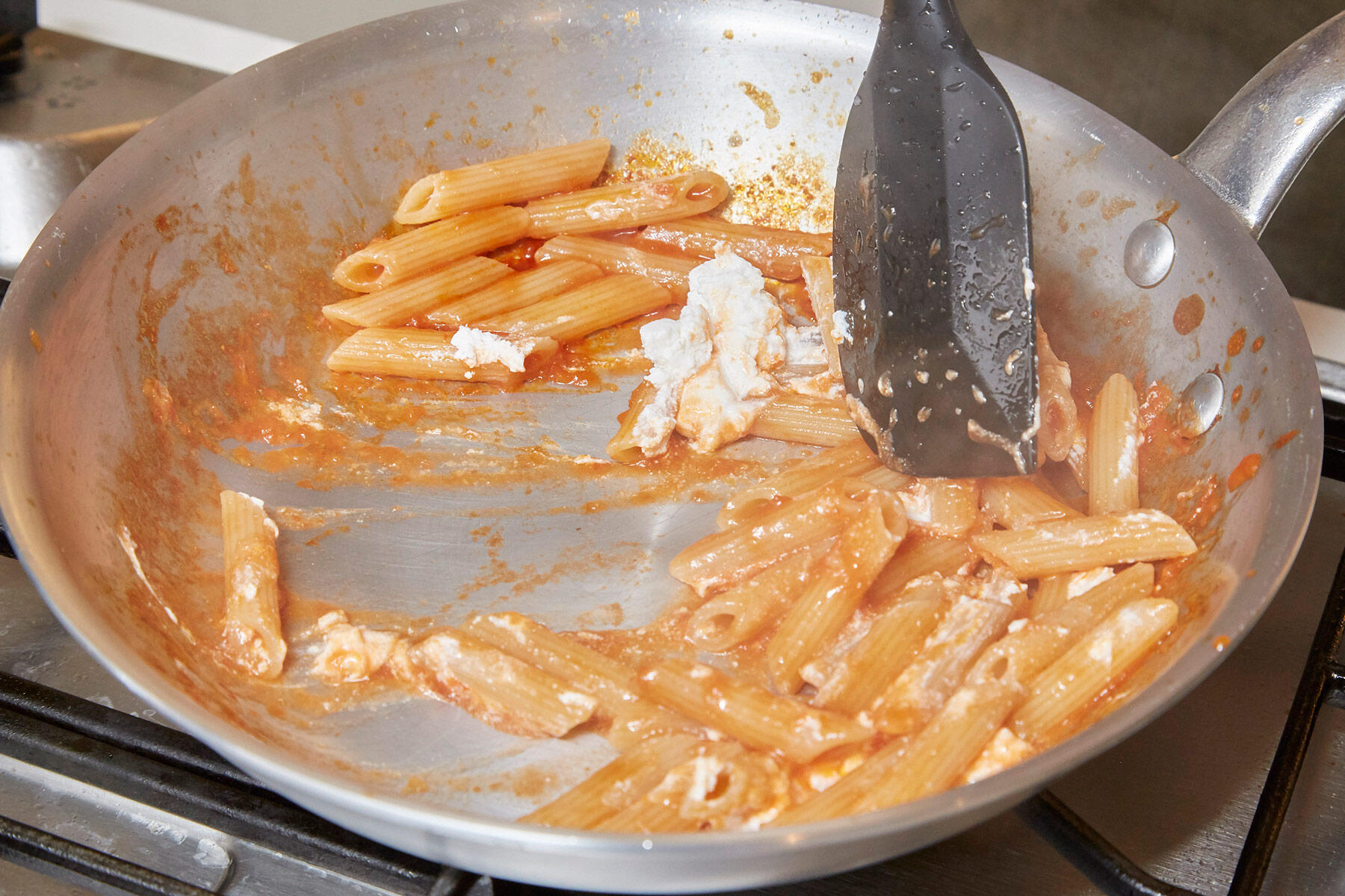 パスタを和える