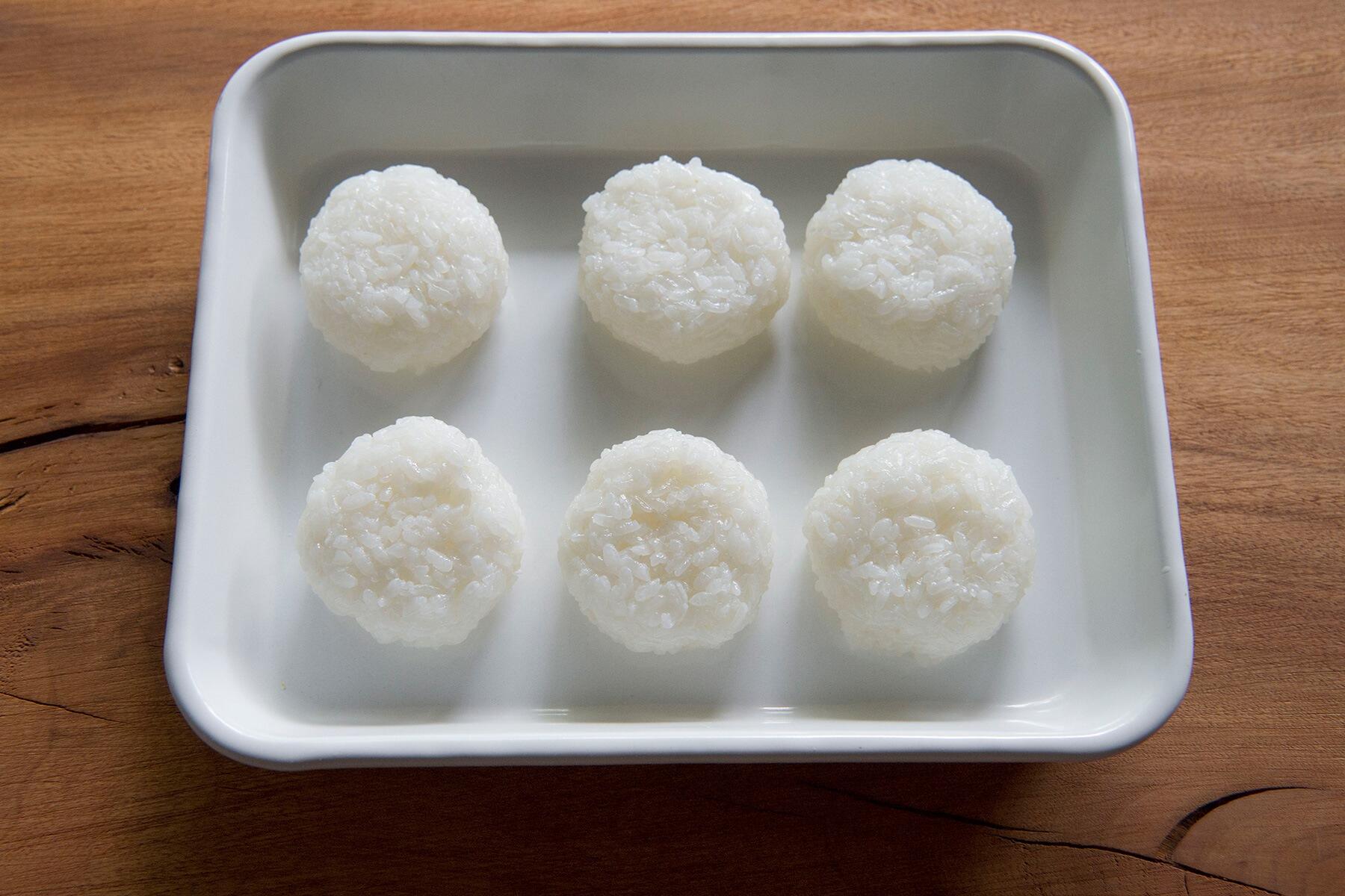 ご飯の表面を乾燥させる