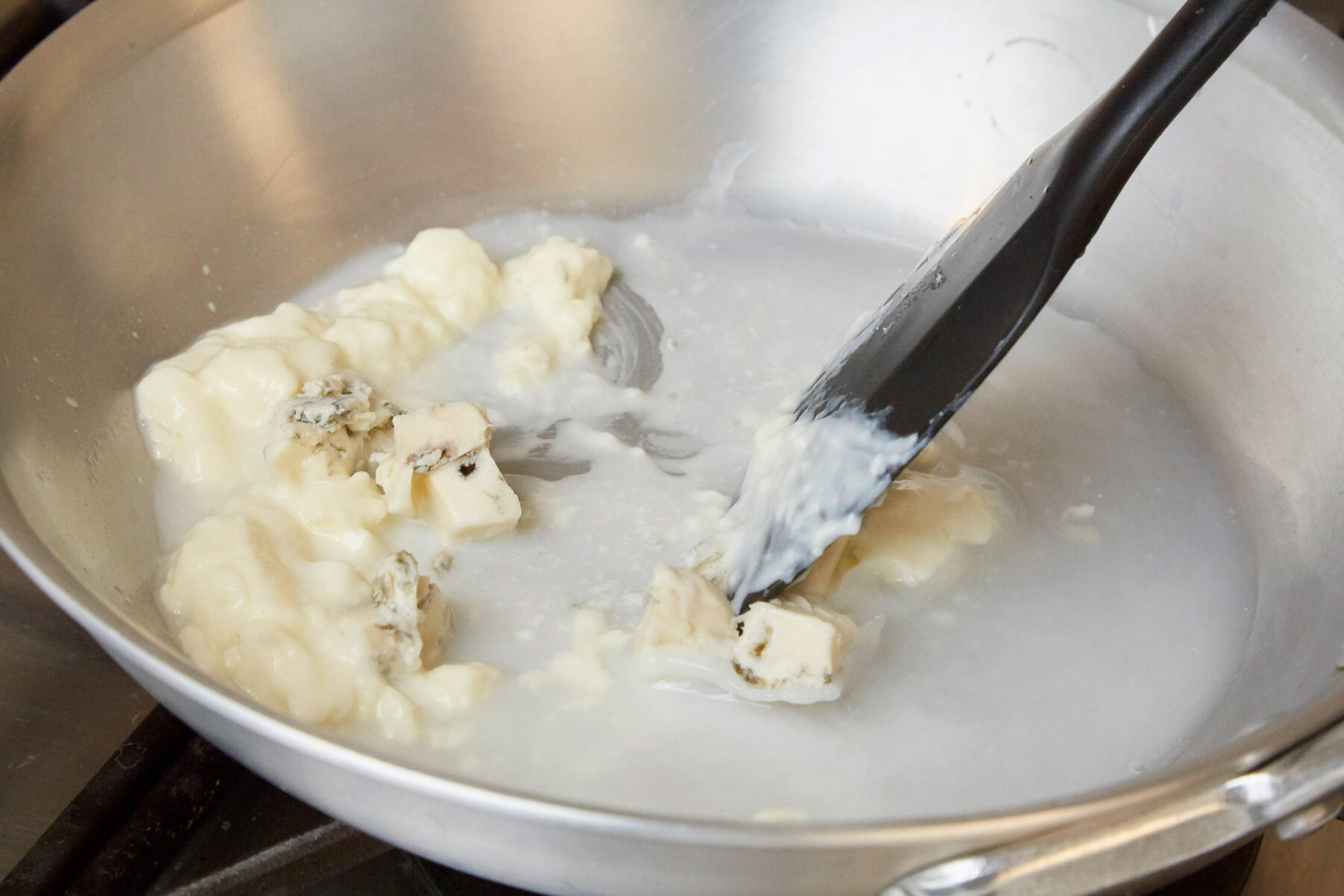 ソースをつくる