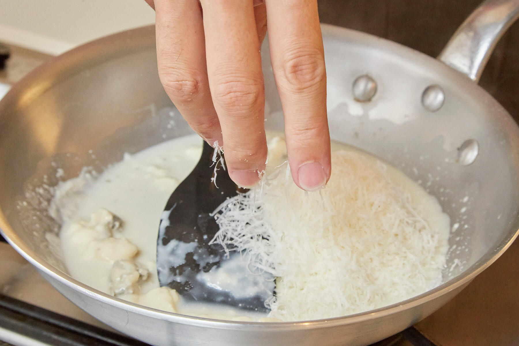 ソースをつくる