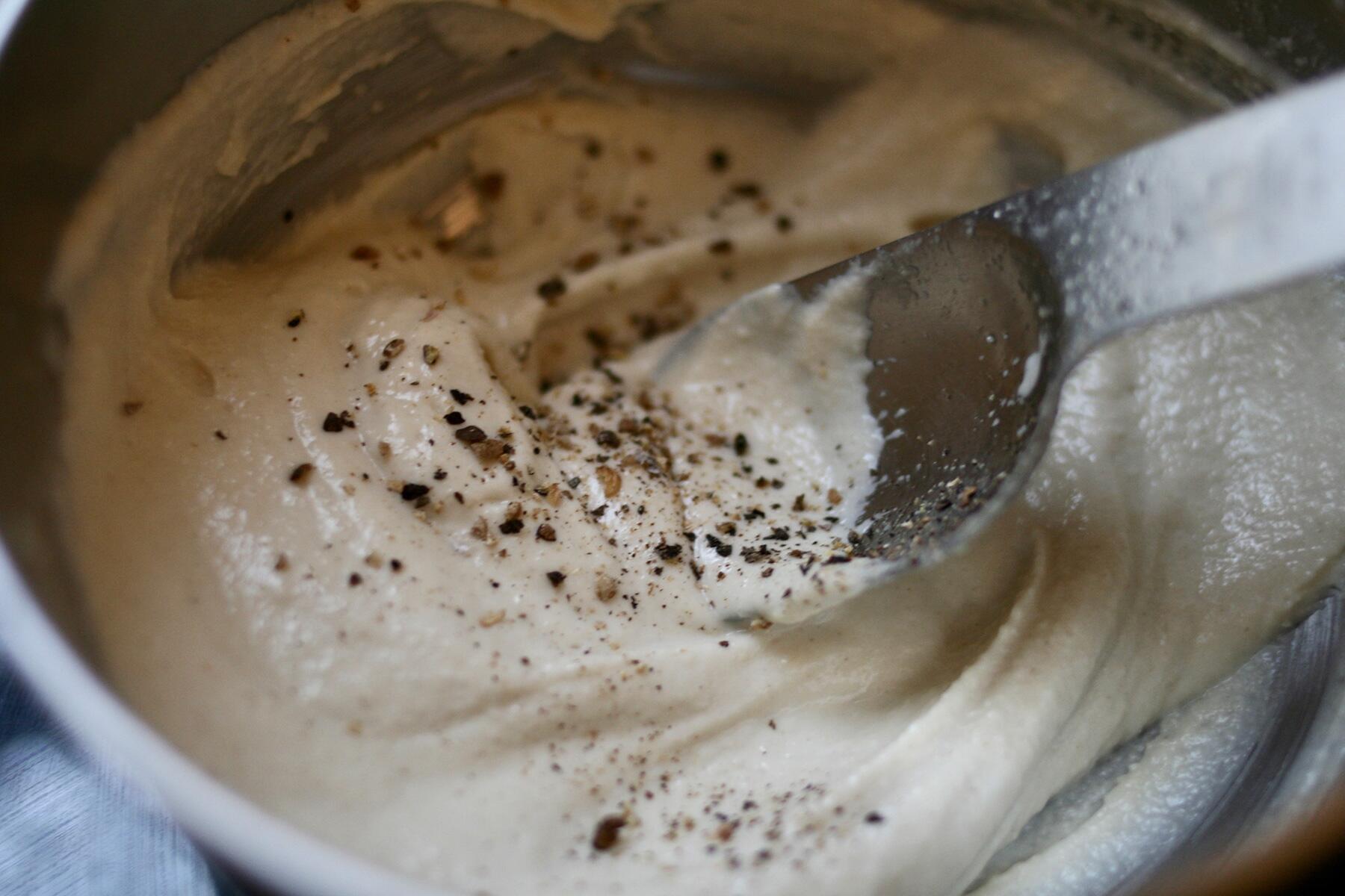 タヒニソースをつくる