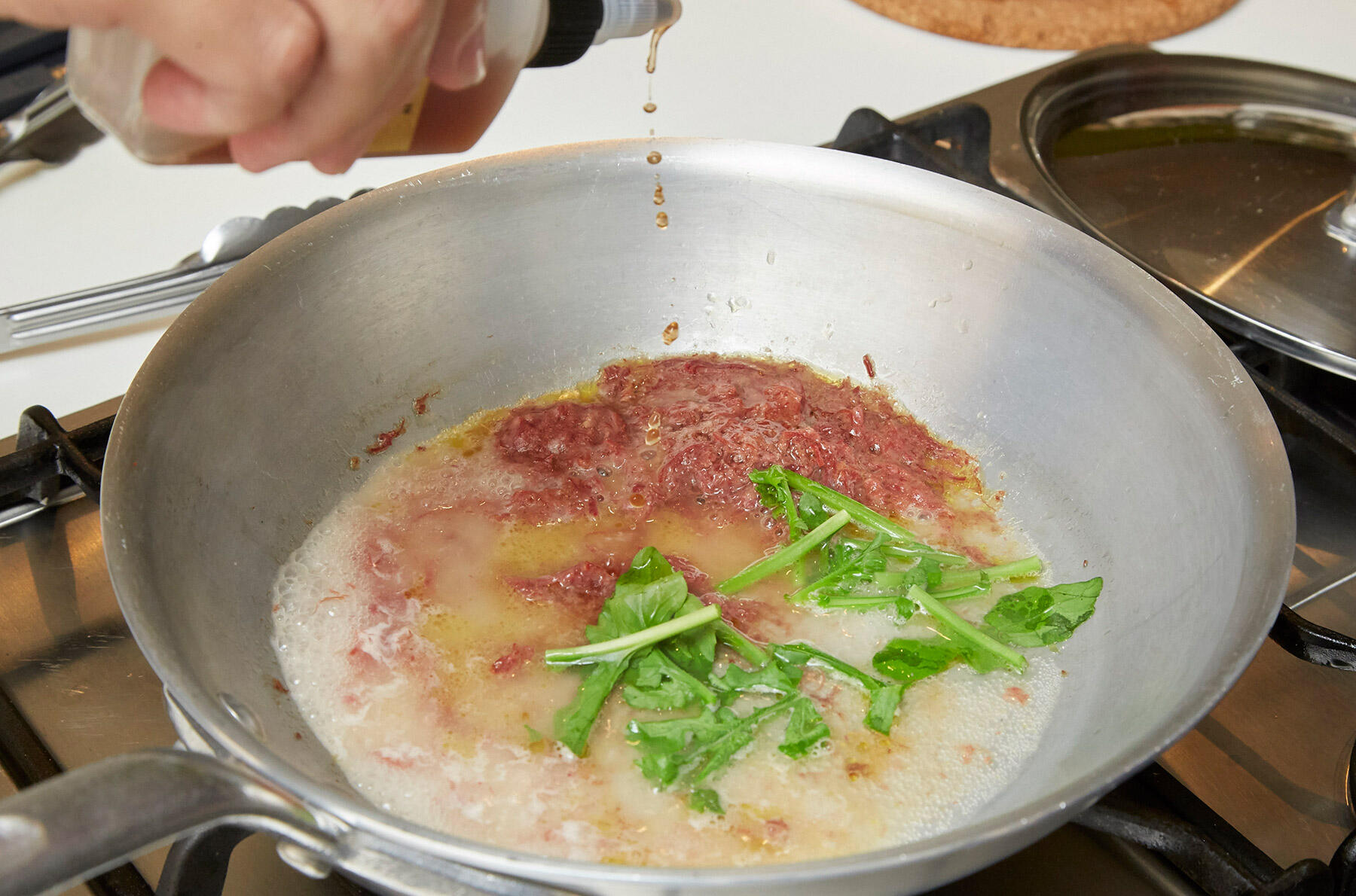 ソースをつくる