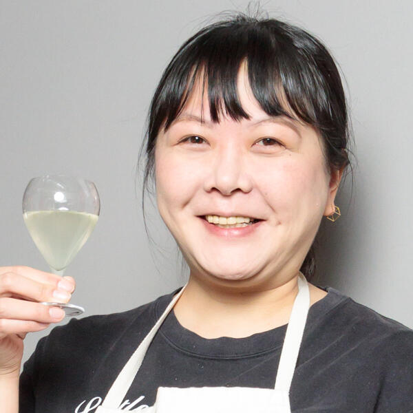 千葉 麻里絵　日本酒バー「EUREKA！」オーナー