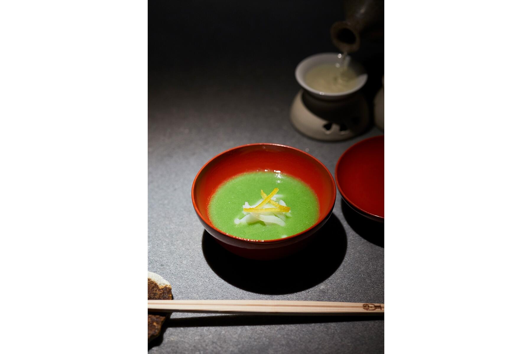 にいだしぜんしゅ 純米原酒 70℃×グリンピースのすりながし