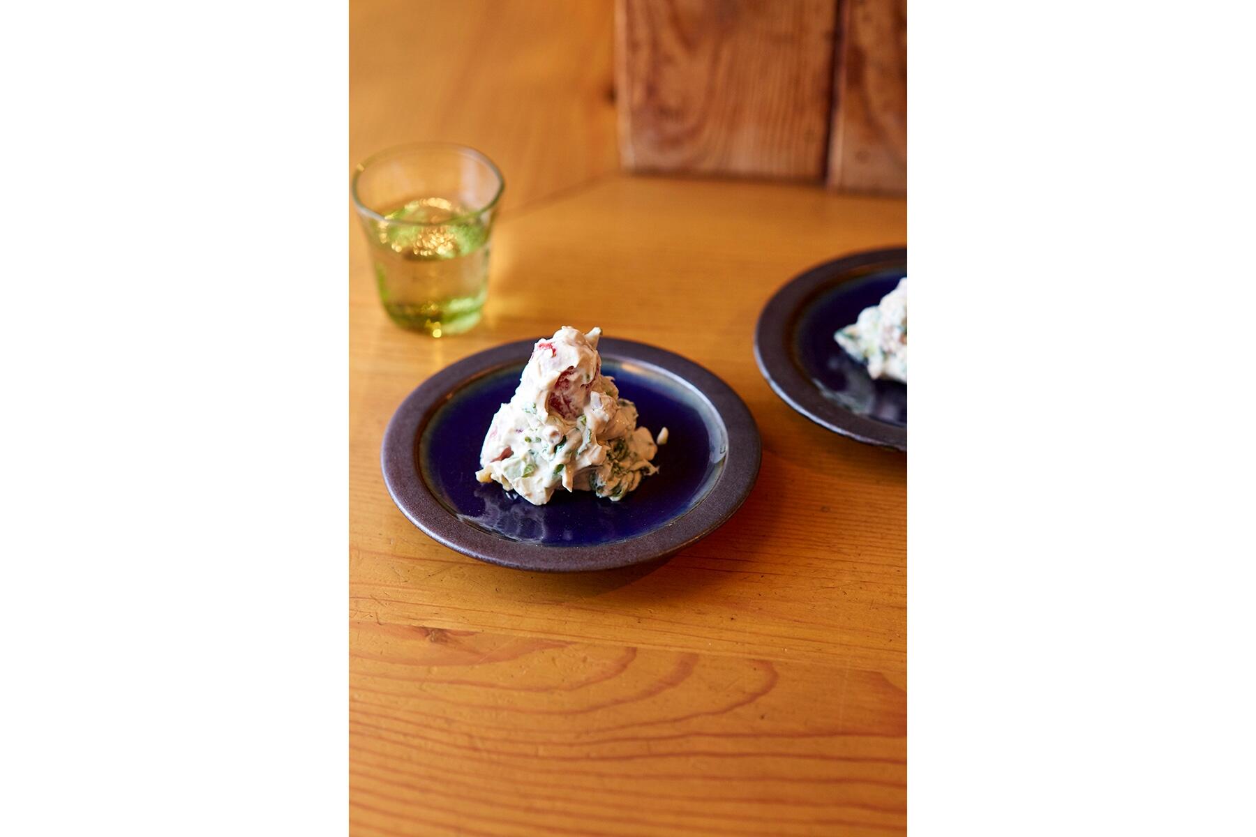 いちごと菜花とくるみのマスカルポーネ白和え