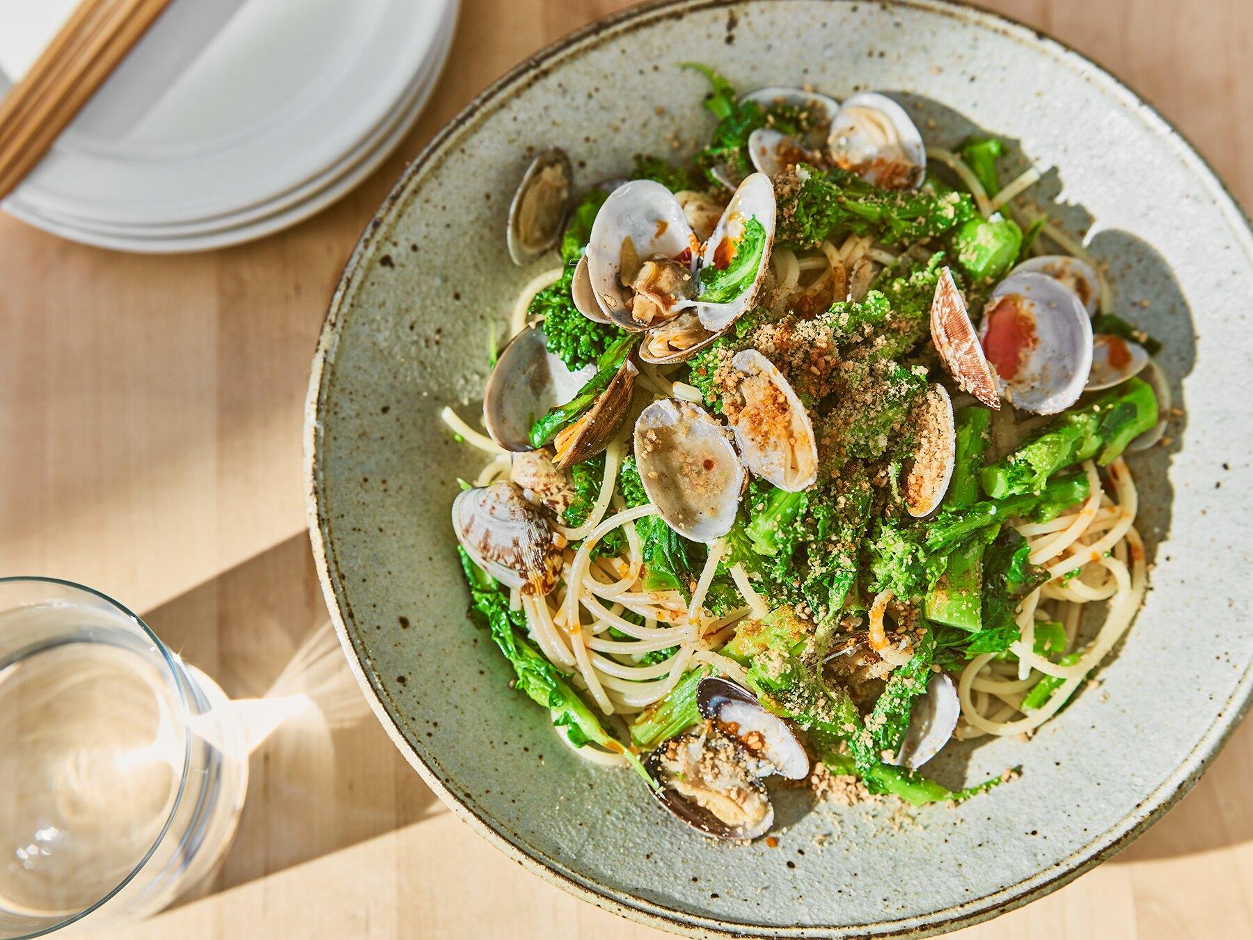 あさりと菜の花の担々パスタ