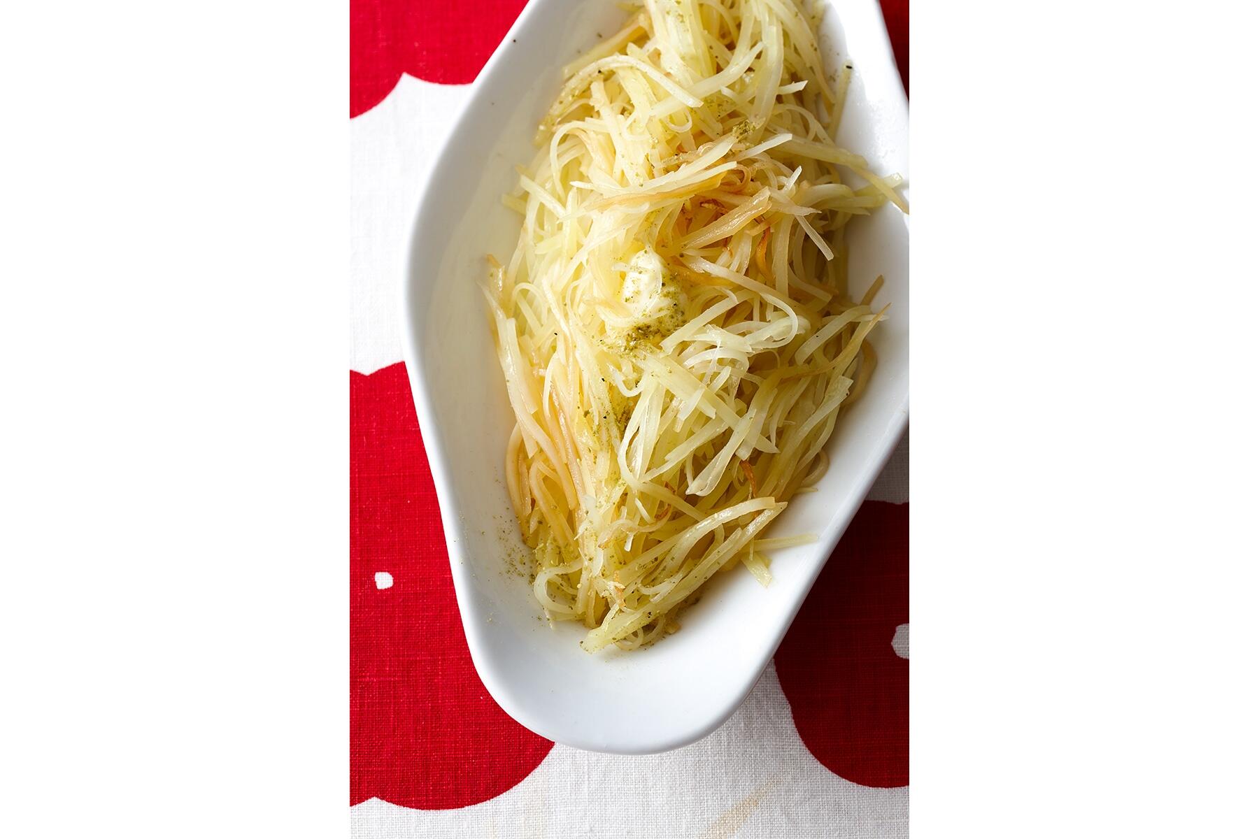 せん切り新じゃがいもの山椒バターソテー