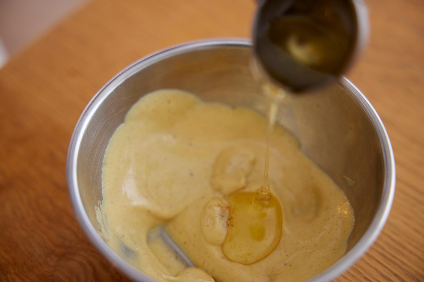 ハニーマスタードソースをつくる