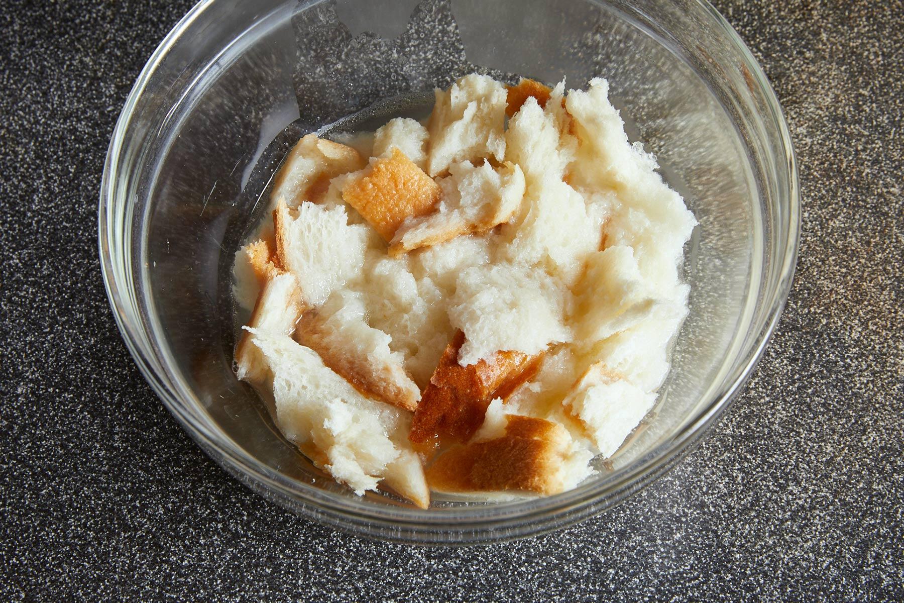 パンをふやかす