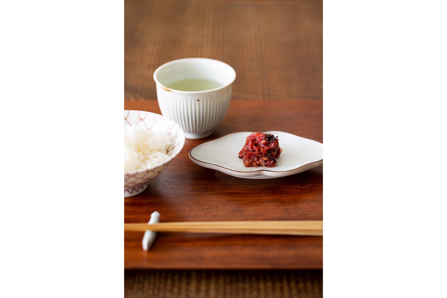 シンプルな旨味と酸味でご飯が進む“かつお梅”