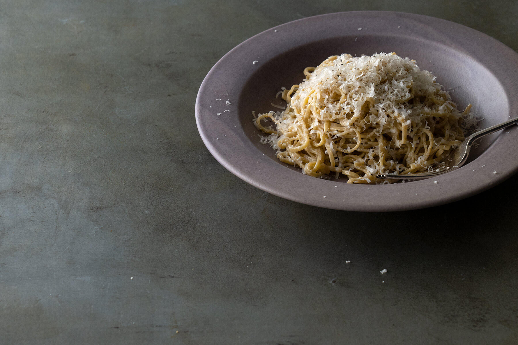 胡椒がガリっと効いた“カチョ・エ・ペペ”