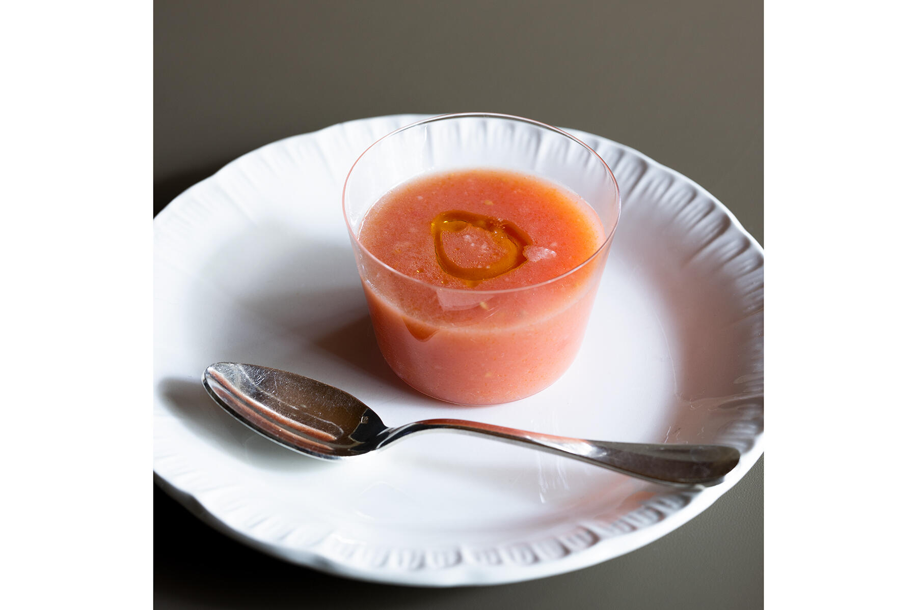 さらりと軽やかな夏の味わい“トマトとじゃがいもの冷製スープ”