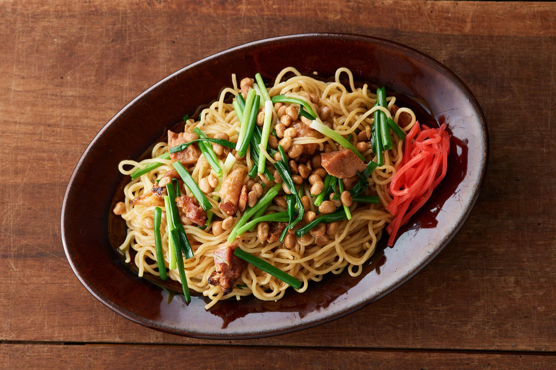 焼鳥缶をつかったお手軽レシピ“焼鳥と納豆の焼きそば”