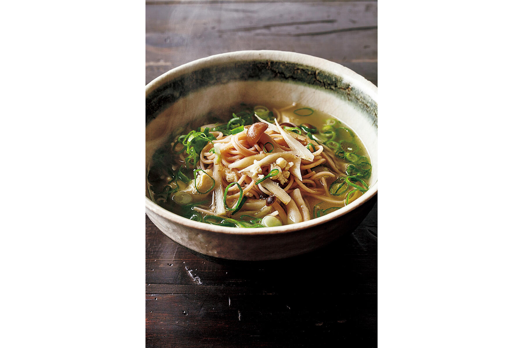 ごぼうの香り、だしの優しい味わいが身体に沁みる“けんちん蕎麦”