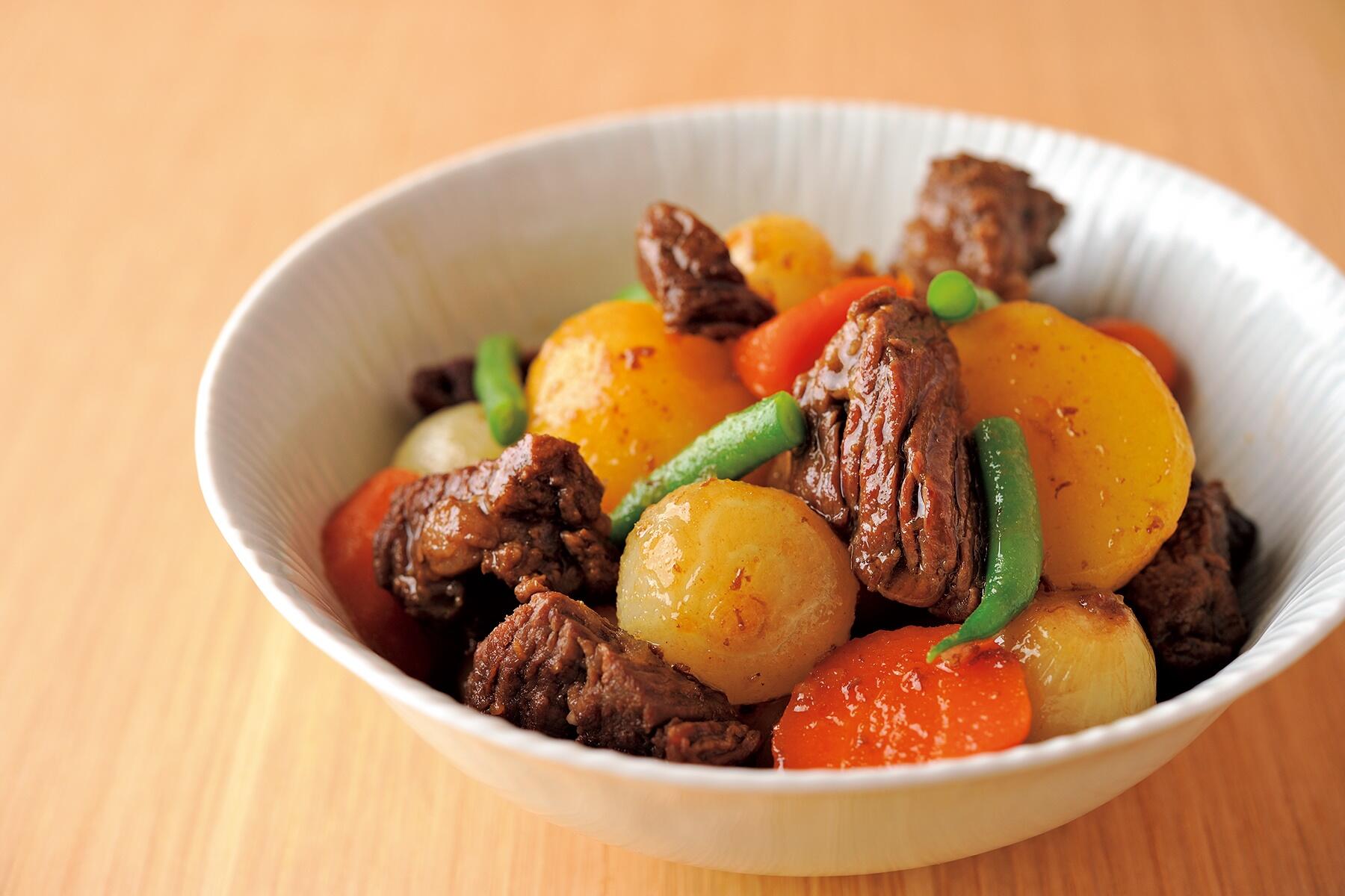 大ぶり具材が旨い！“ゴロゴロ肉じゃが”