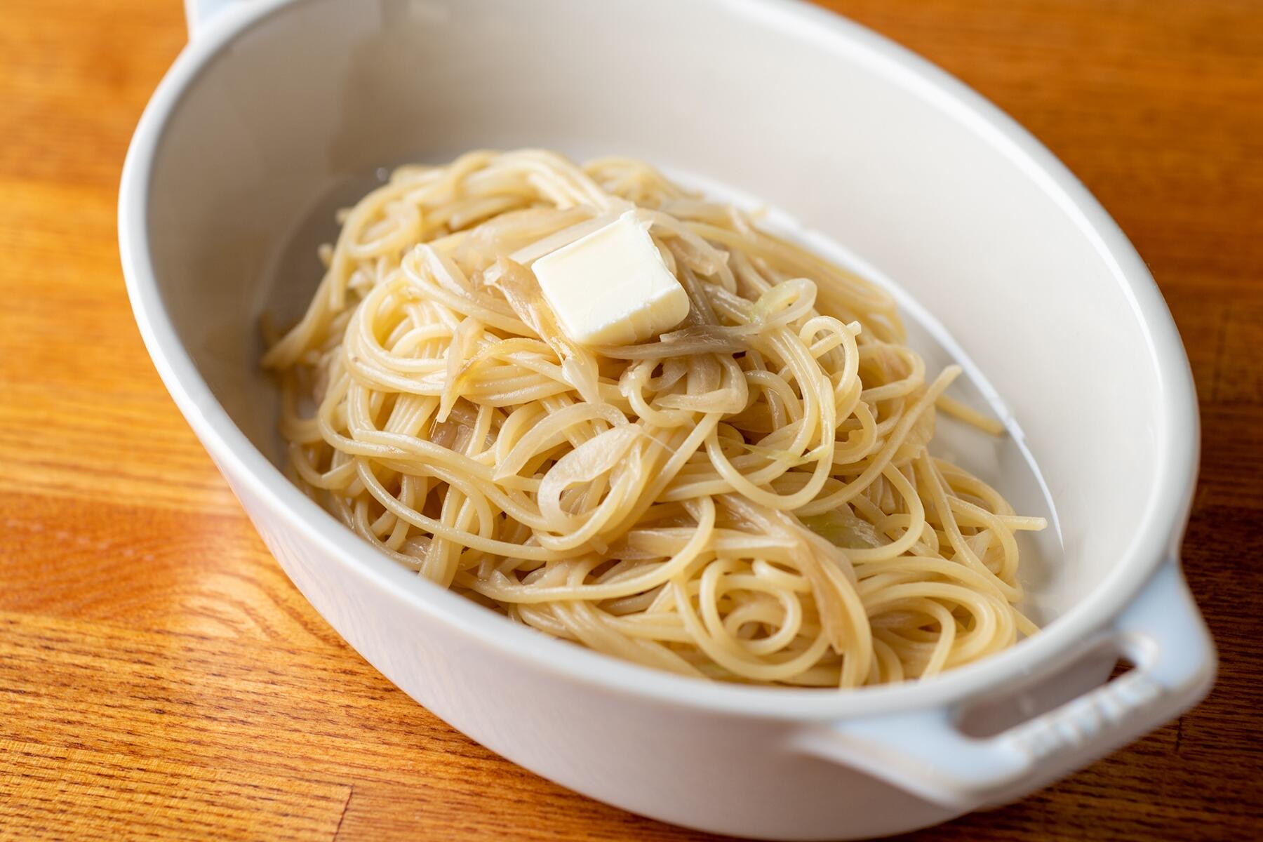 具材は玉ねぎだけ！“玉ねぎとアンチョビのパスタ”