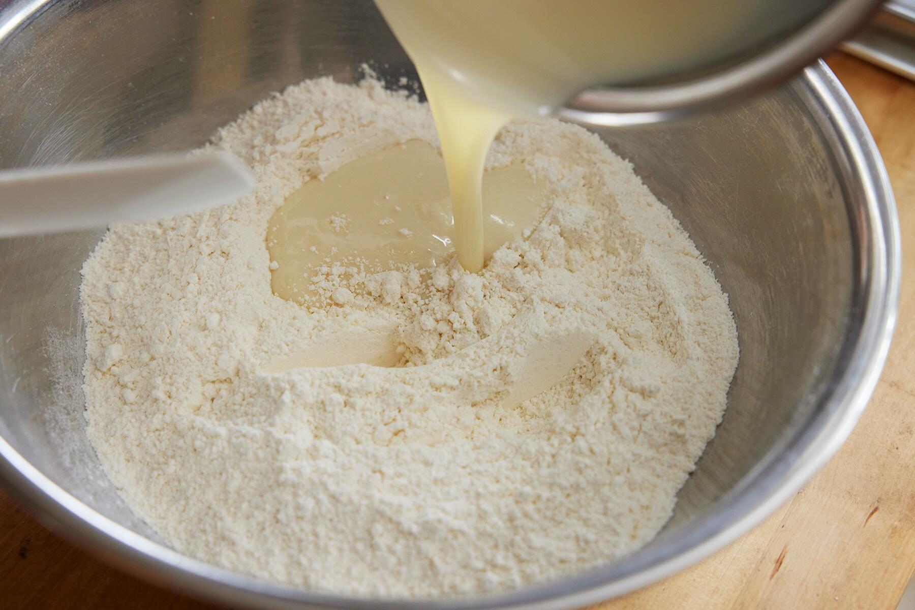 米油と豆乳を加える