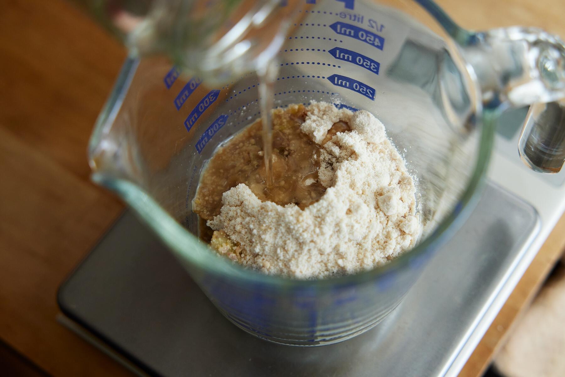 栗クリームをつくる