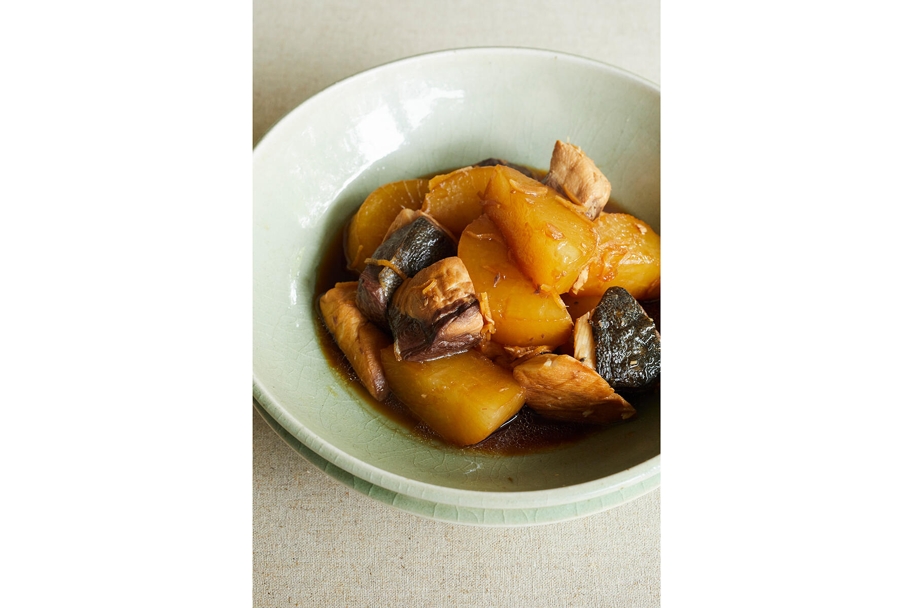 飴色になった大根が食欲をそそる“ぶり大根”