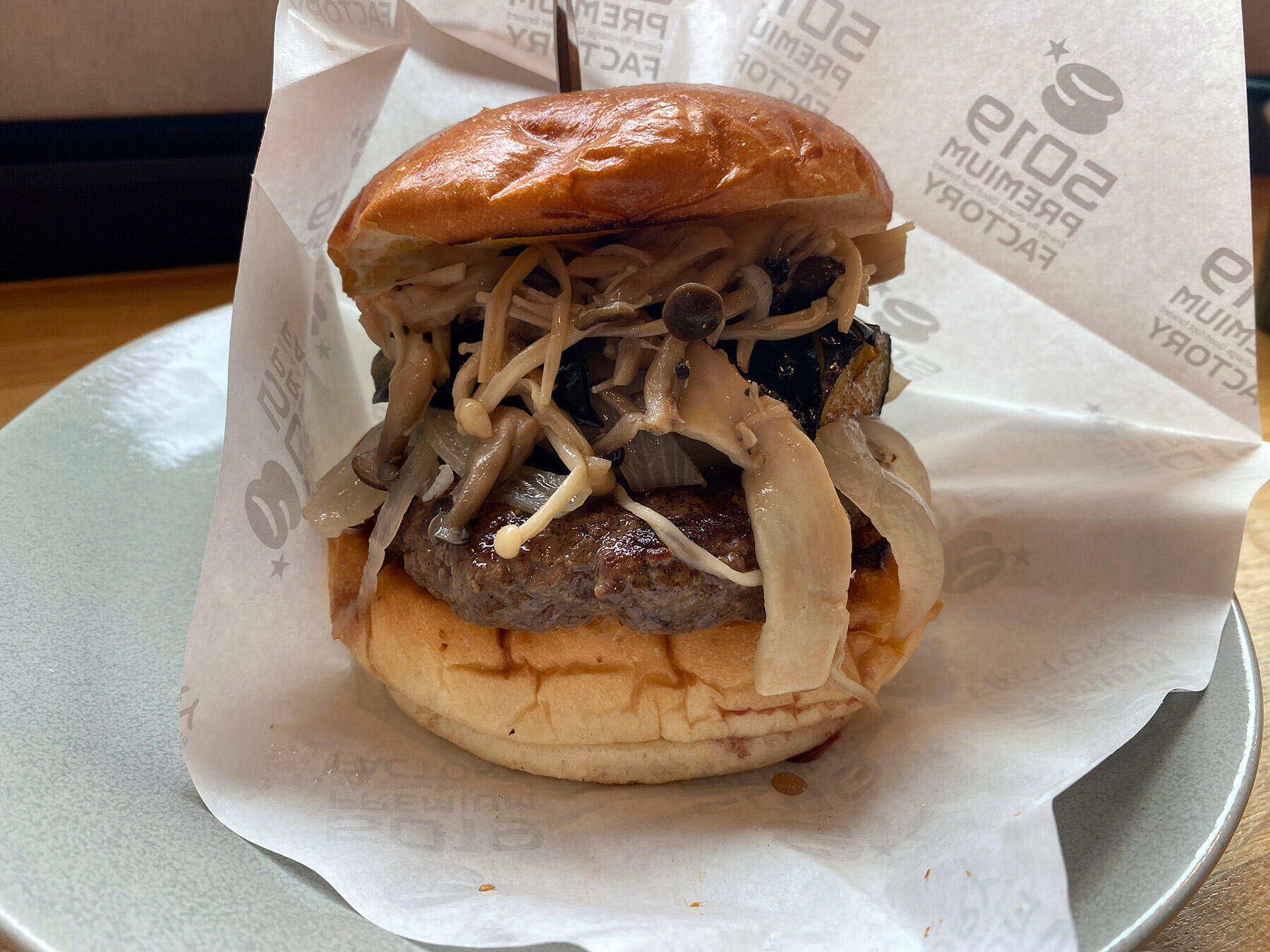 8237b.jpg