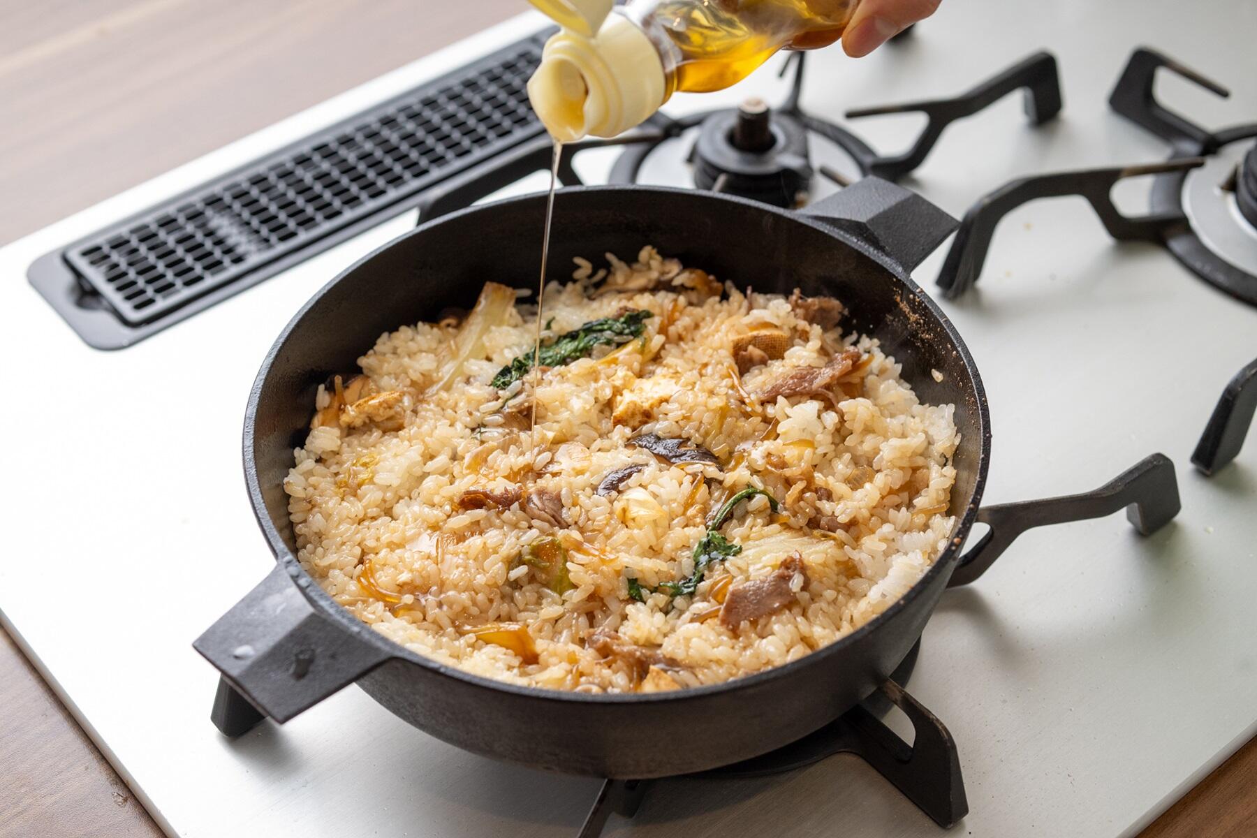 胡麻油を加える