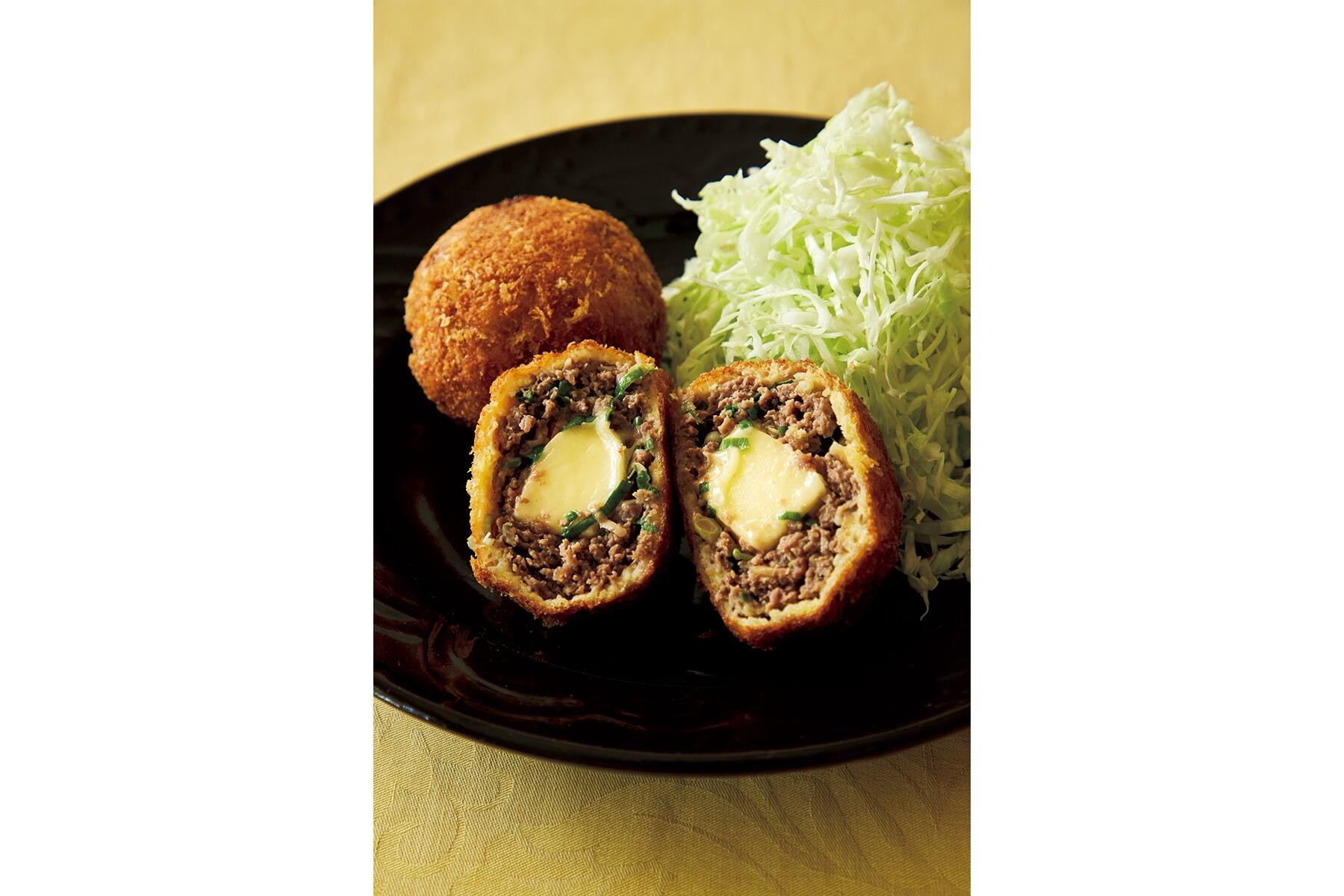 白いご飯がぐんぐん進む“味噌メンチチーズカツ”