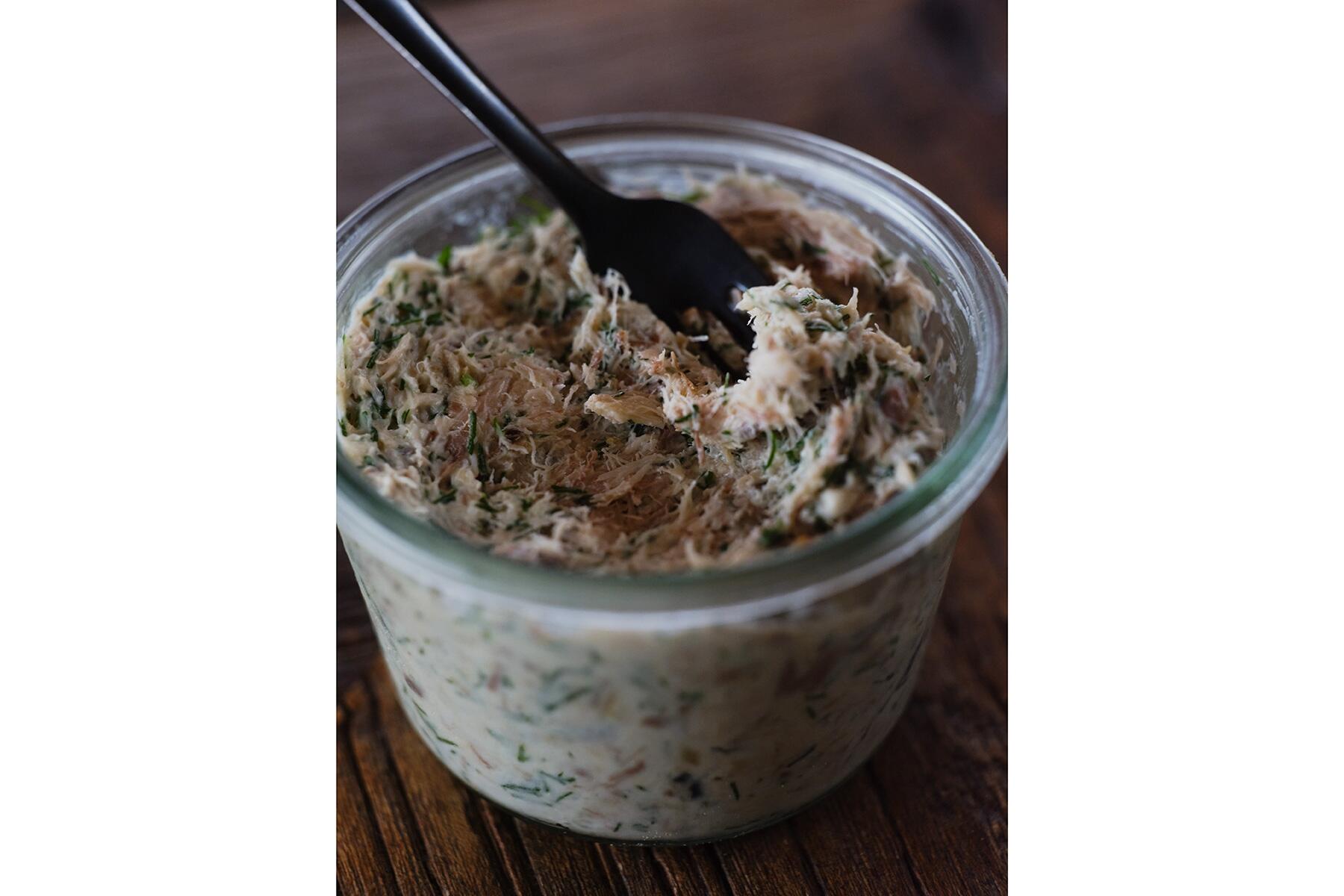 干物をつかってつくる“鯖のリエット”