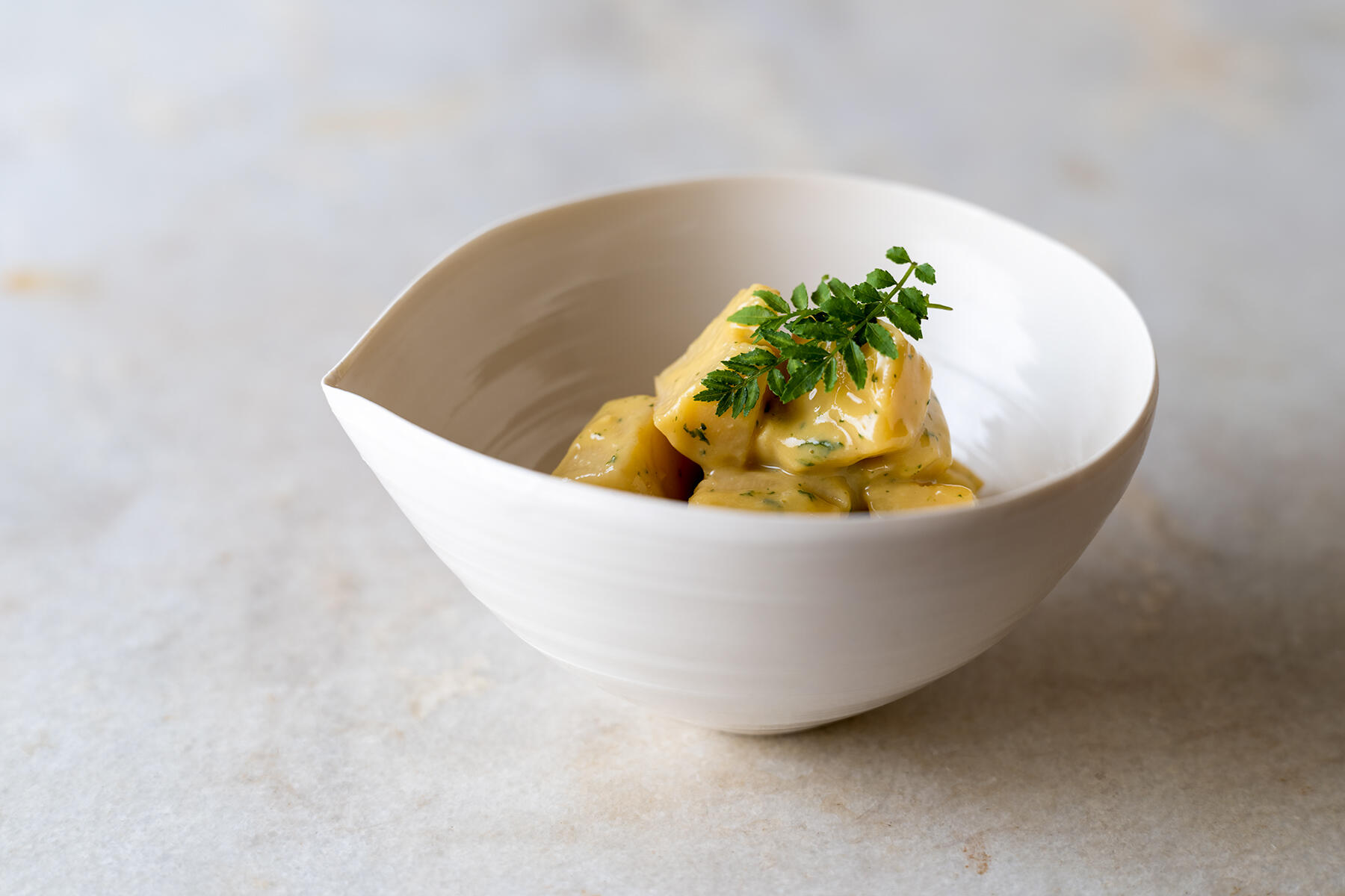 木の芽が清々しく香る“たけのこの木の芽和え”