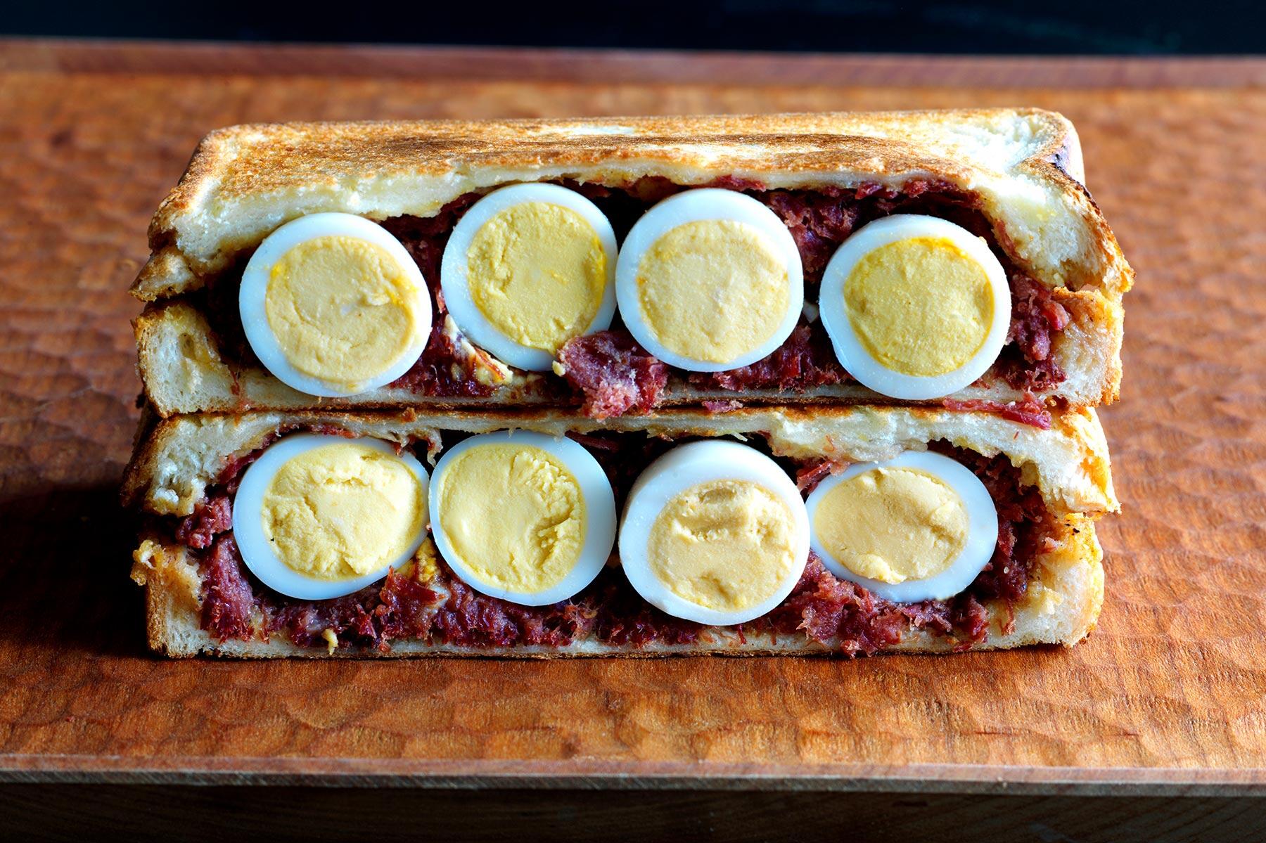 コンビーフサンド英国スコッチエッグ風