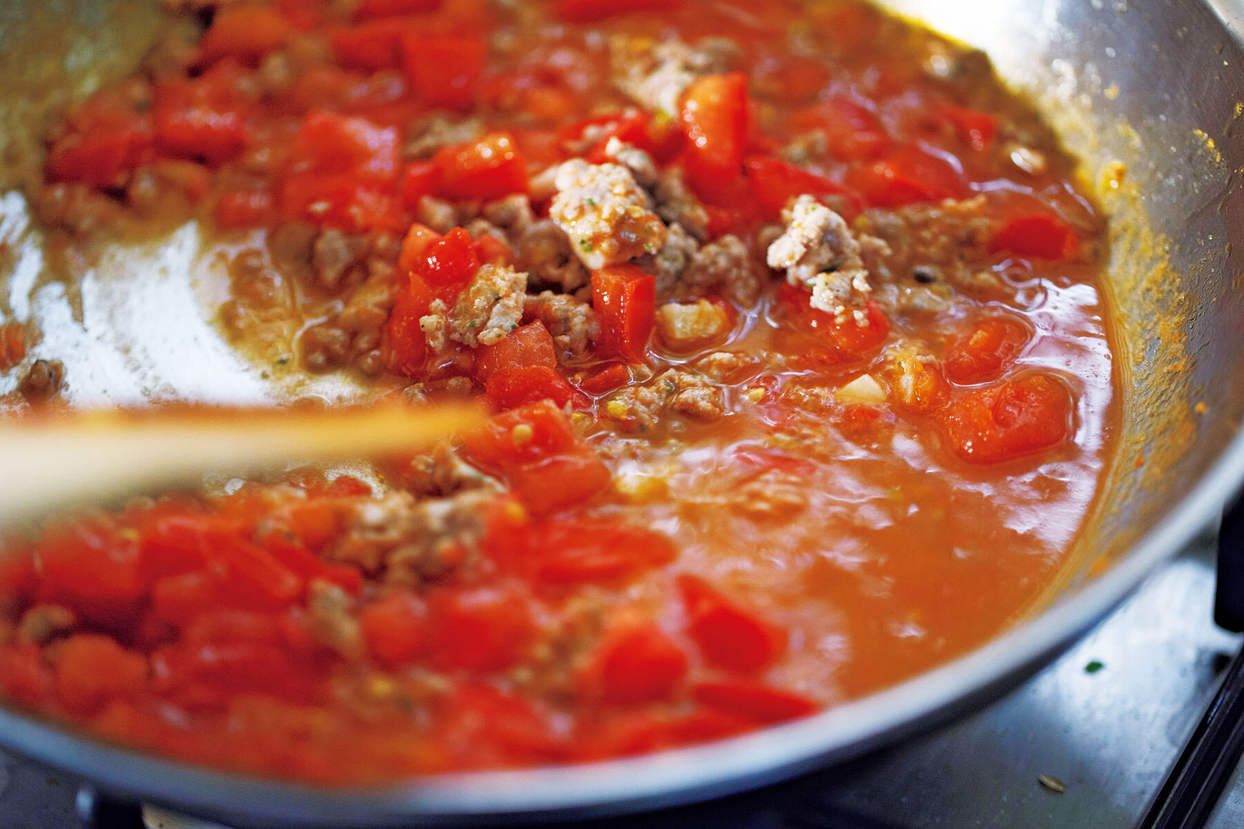 トマトと炒め煮にする