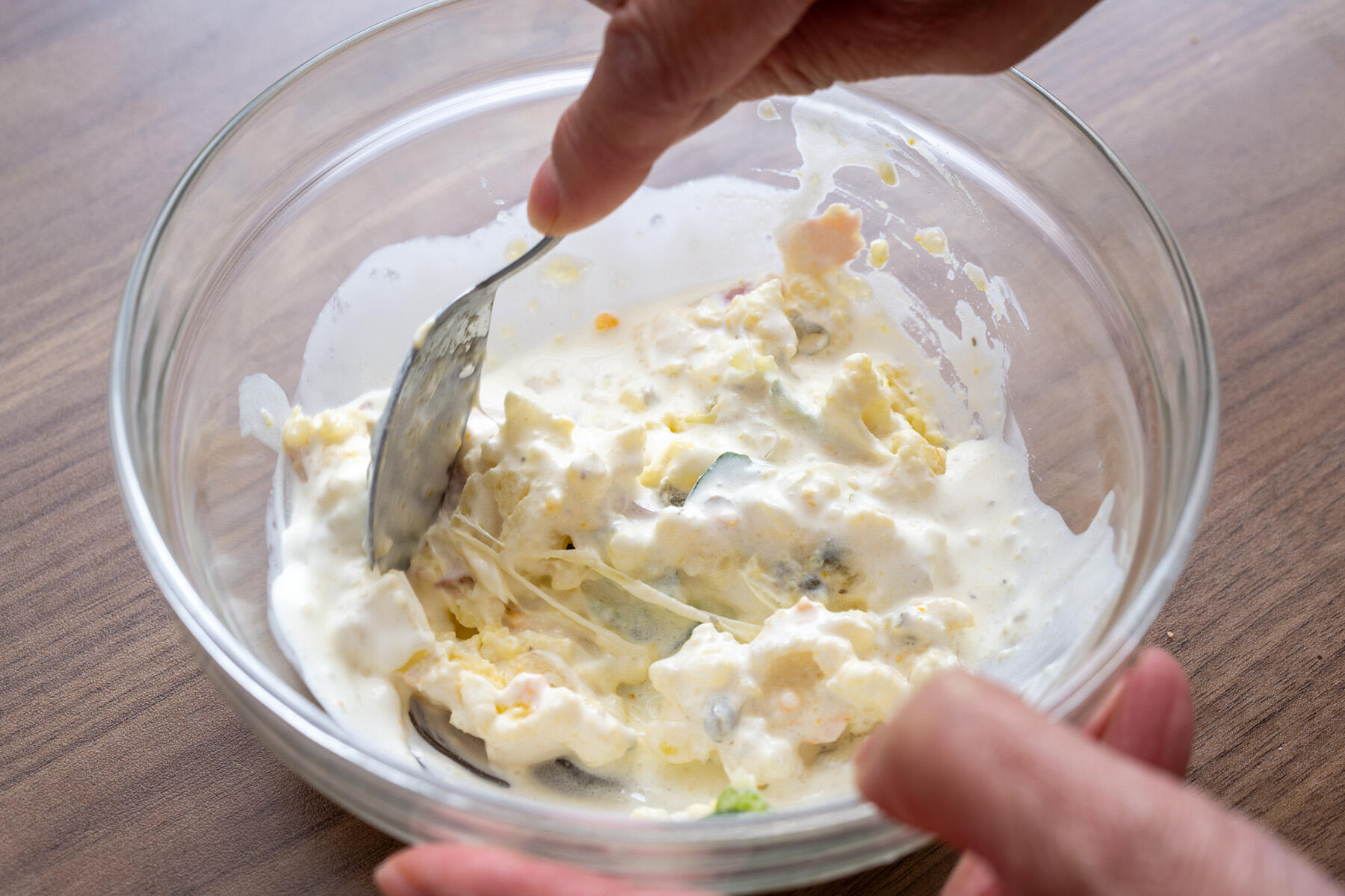 塩、黒胡椒で味を調える