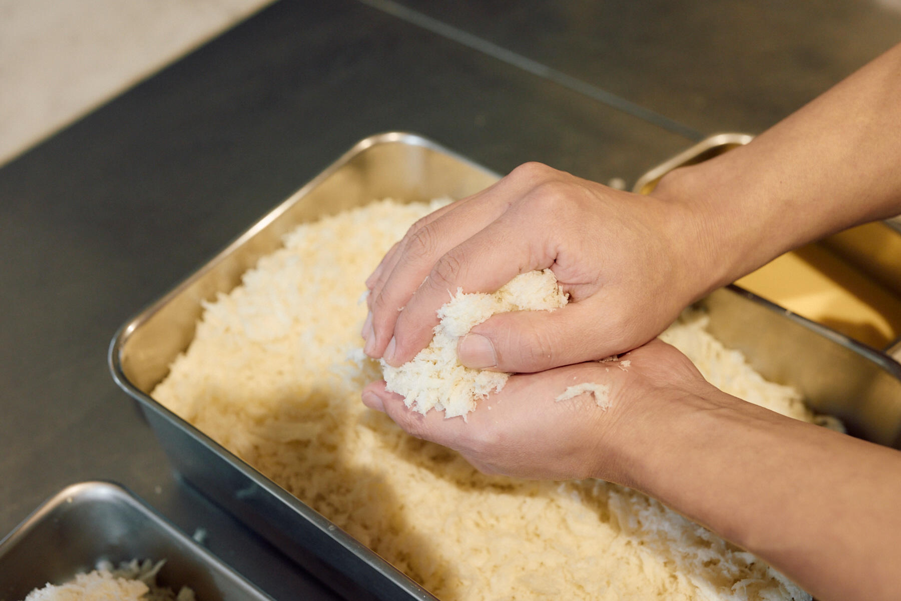 パン粉をつける