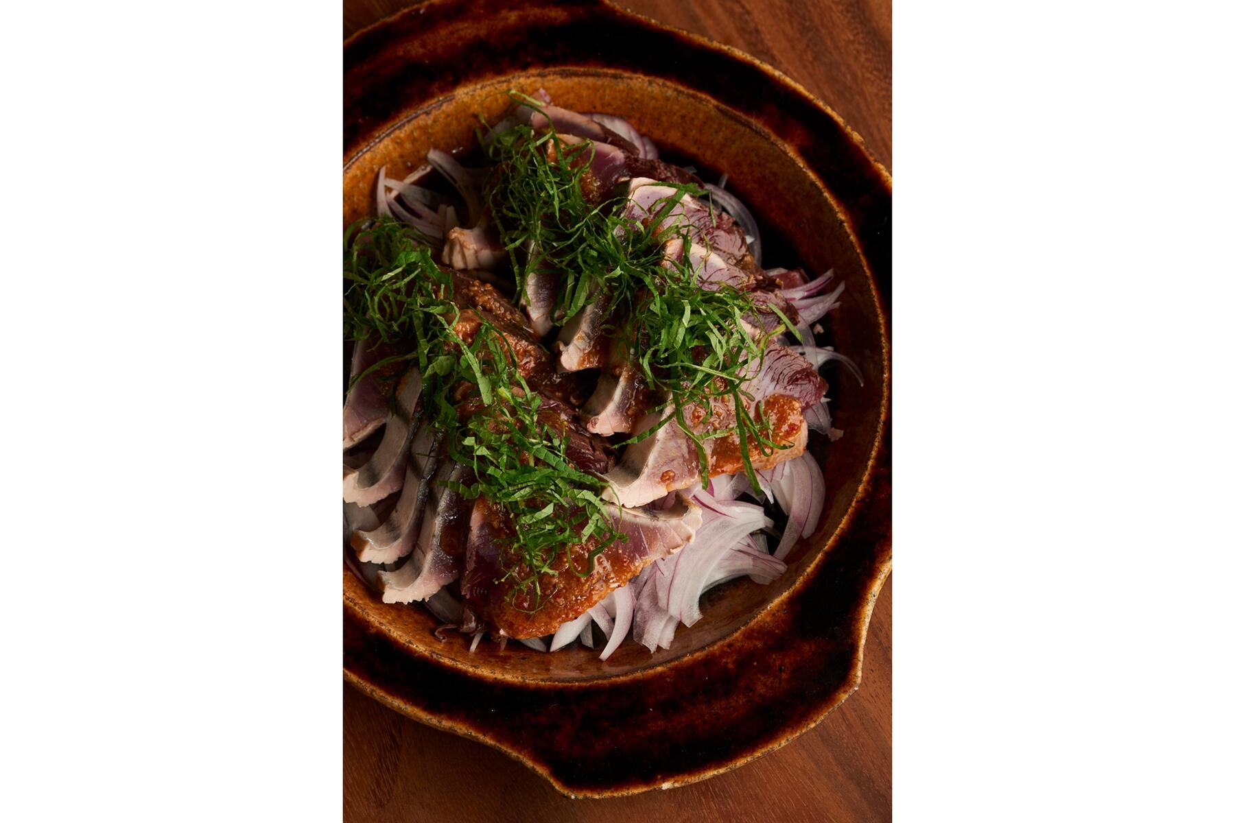 ピリ辛で薬味たっぷりの“鰹の韓国風たたき”