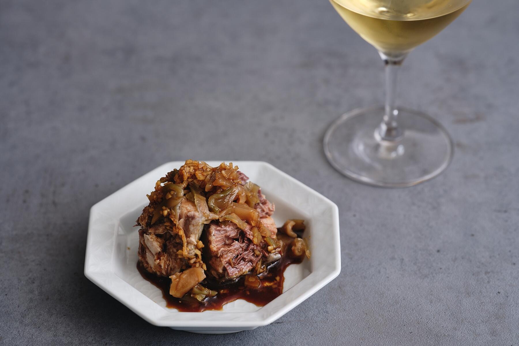 黒酢のコクでさば缶をリッチな味わいに！“さば缶生姜ザーサイ和え”