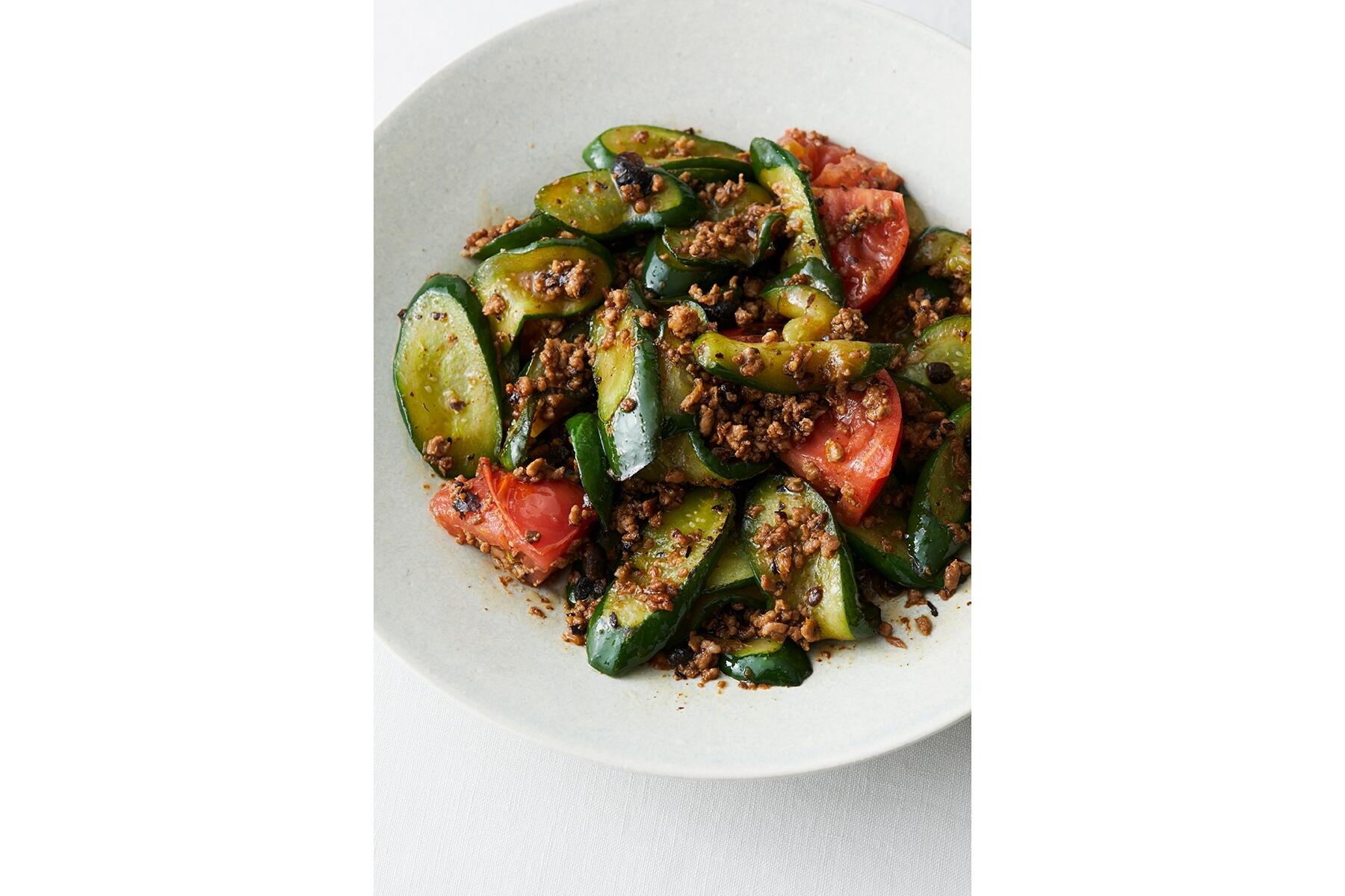 塩もみきゅうりとトマトの肉味噌炒め