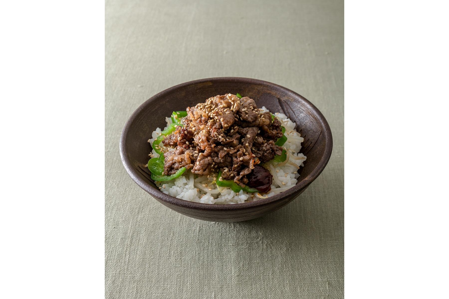 甘辛味の肉の旨味でご飯がワシワシ進む“プルコギ丼”