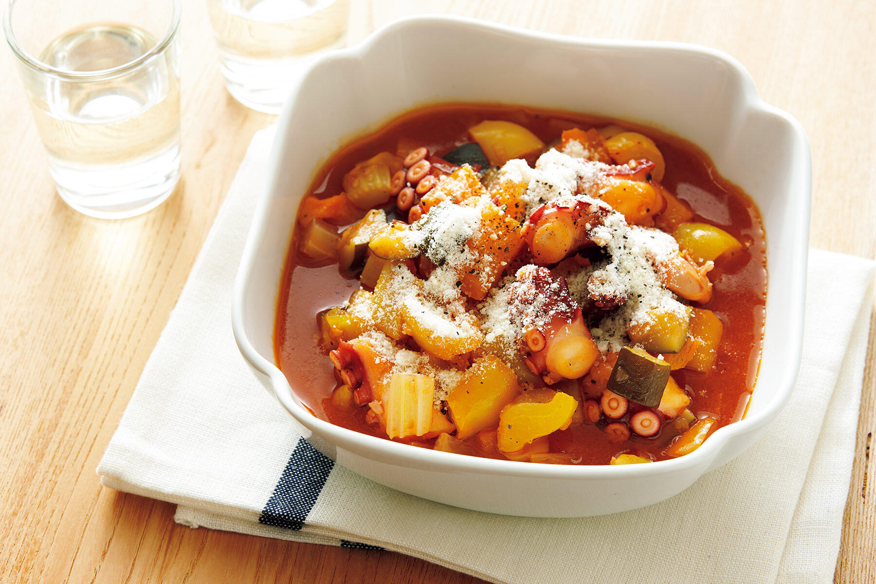 タコと夏野菜の煮込み