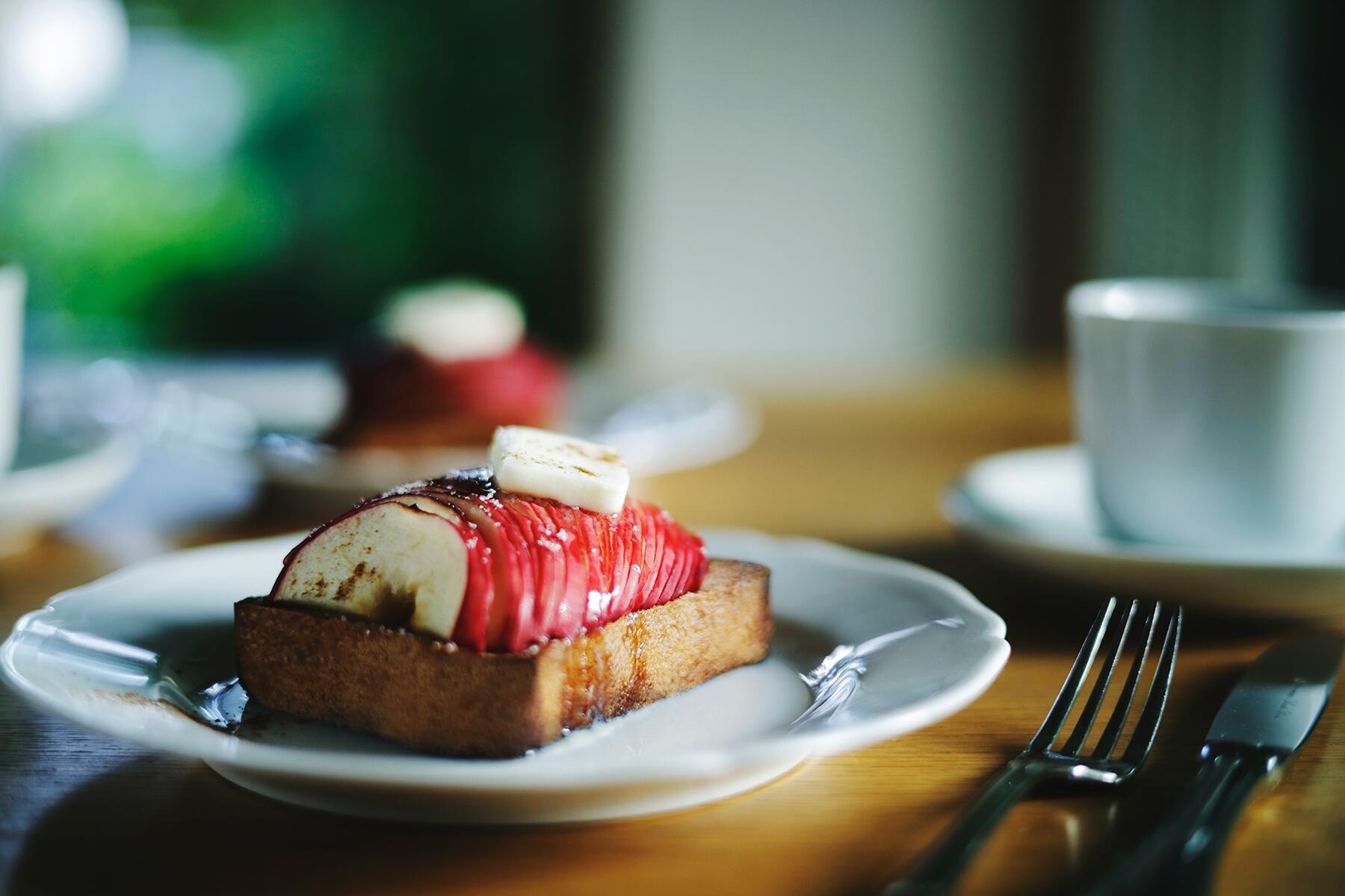 りんごバタートースト