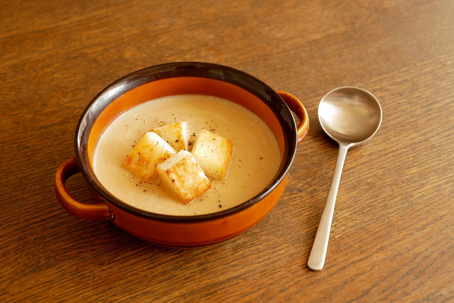 香ばしい美味しさ“オニオンクリームスープ”