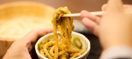 わかめもしび辛ラー油も無料。丸亀製麺のベストアレンジにdancyu編集部員が挑む